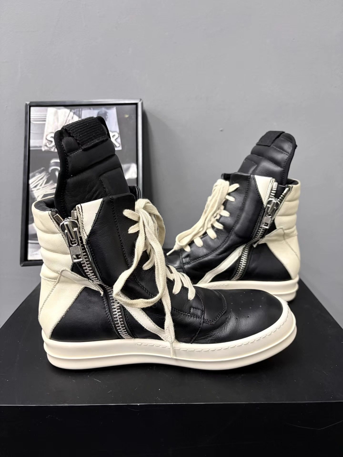 Rick Owens Rick Owens Black White Triangle High-Tops K34 Size US 7 / IT 37 - 6 Thumbnail
