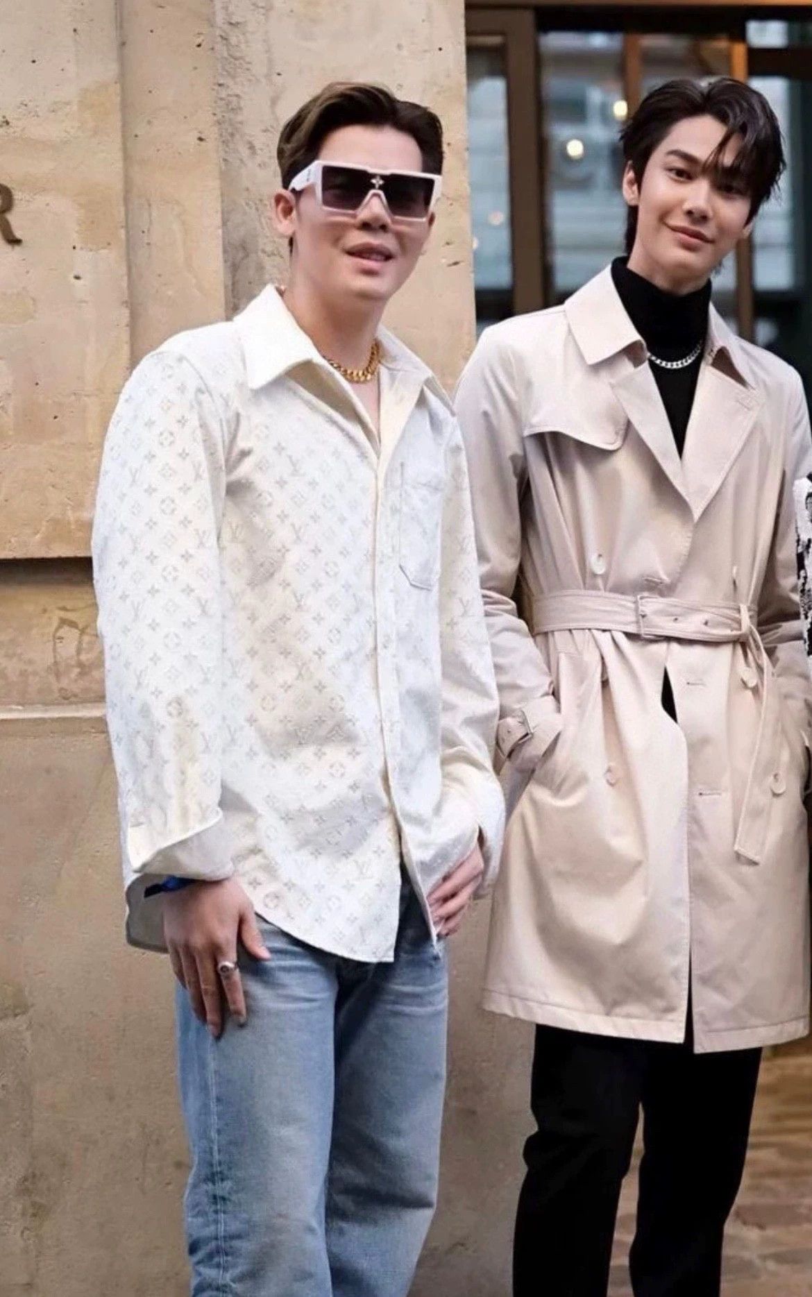 Louis Vuitton stylish white logo shirt in size large Size US L / EU 52-54 / 3 - 8 Thumbnail