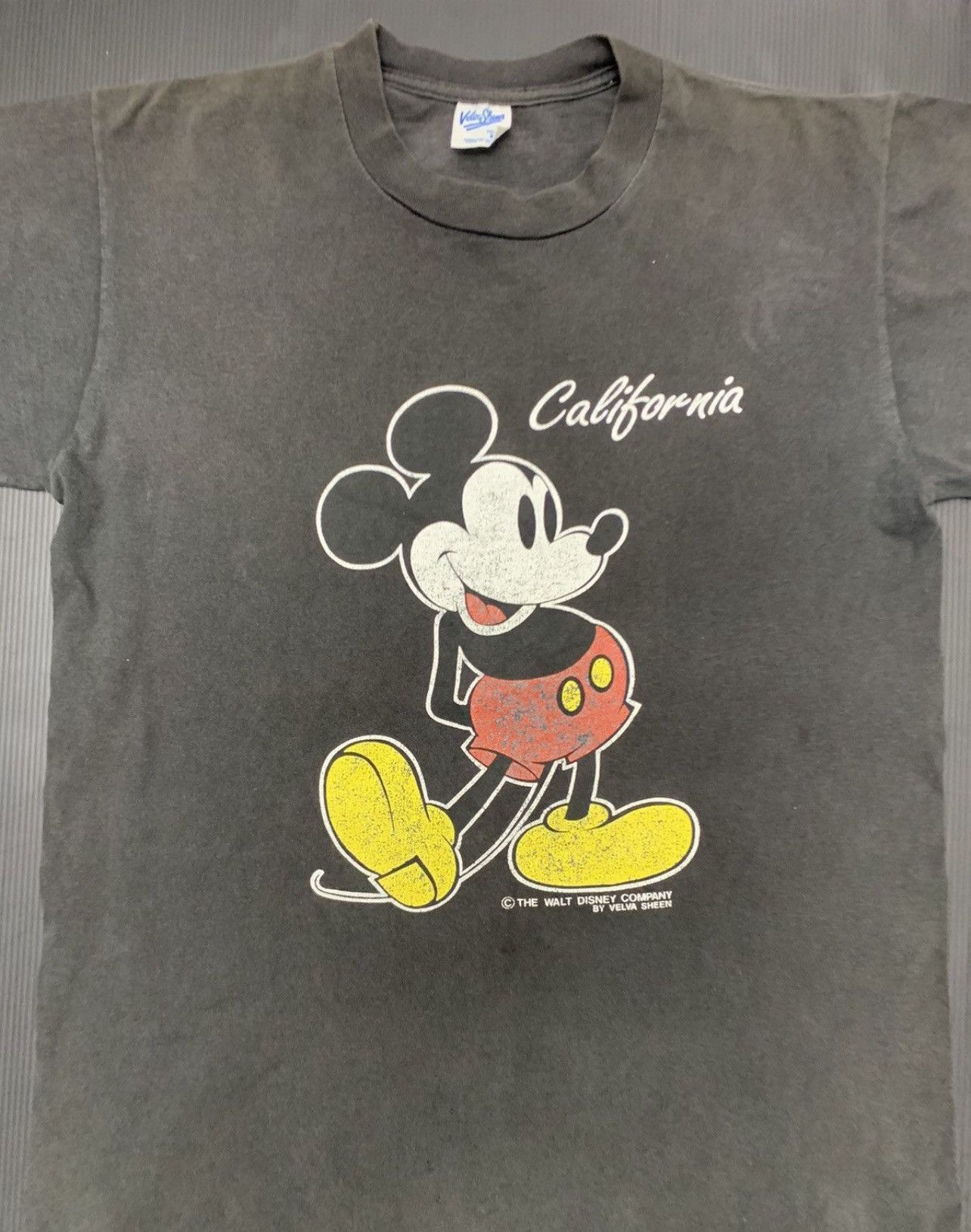 Vintage 90s THRASHED FADED MICKEY MOUSE VELVA SHEEN GRAPHIC TER Size US M / EU 48-50 / 2 - 3 Thumbnail
