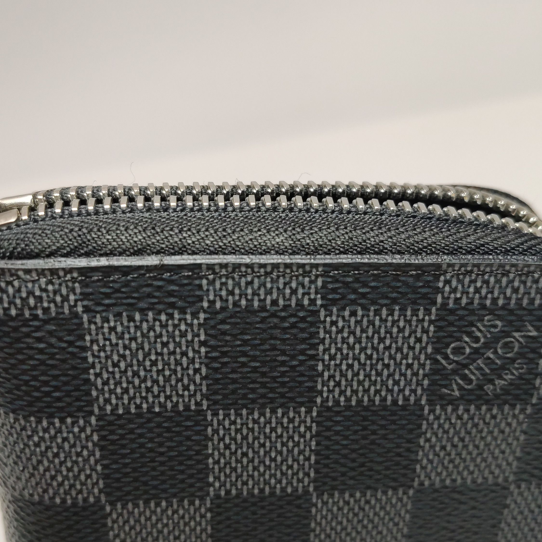 Louis Vuitton Louis Vuitton (LV) Zippy Checkerboard Zip Around Wallet -y2 Size ONE SIZE - 7 Thumbnail