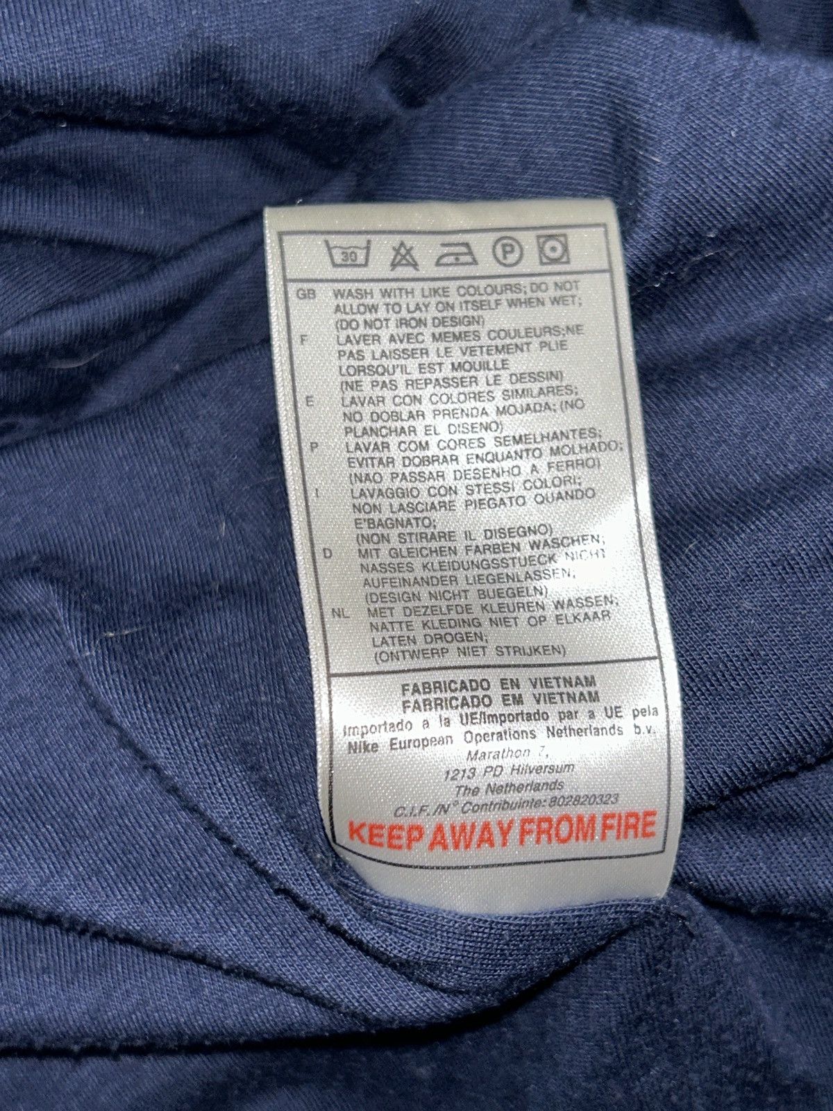Nike 90s Vintage Nike Lightweight Jacket In Blue Red Swoosh Size US L / EU 52-54 / 3 - 10 Thumbnail