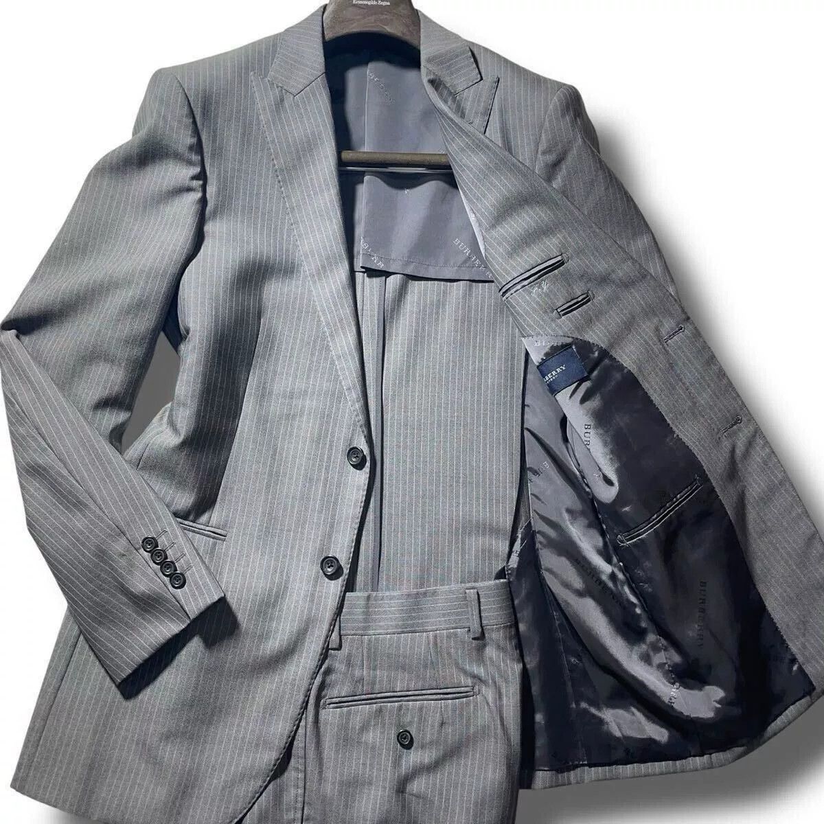 Burberry Burberry London Men's Wool Suit Size US M / EU 48-50 / 2 - 1 Thumbnail