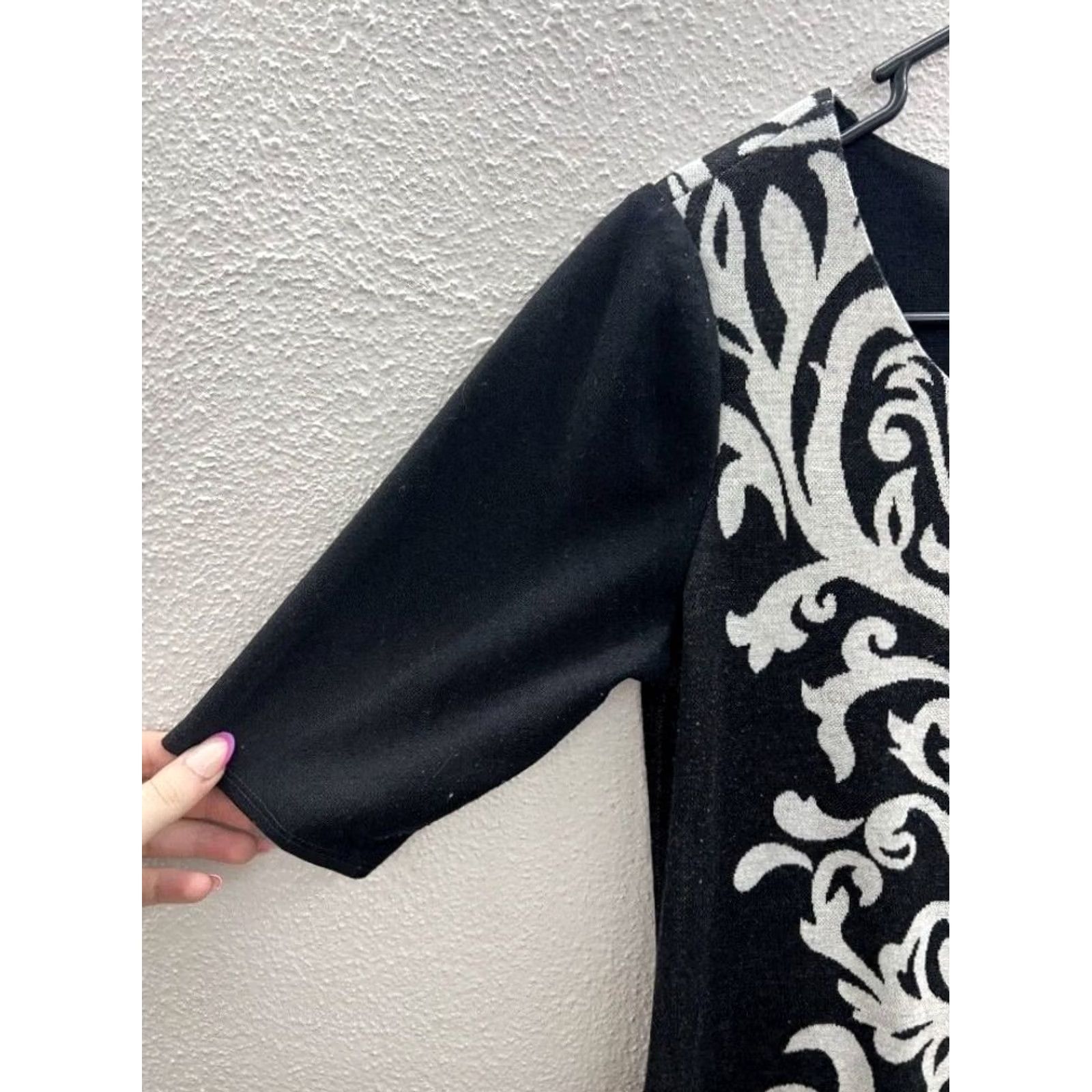 Vintage Womens Sunny Leigh Damask Design Sweater Dress Size Small Black & Tan Dress Length Knee Length Short Sleeve Vintage No Size S / US 4 / IT 40 - 4 Thumbnail