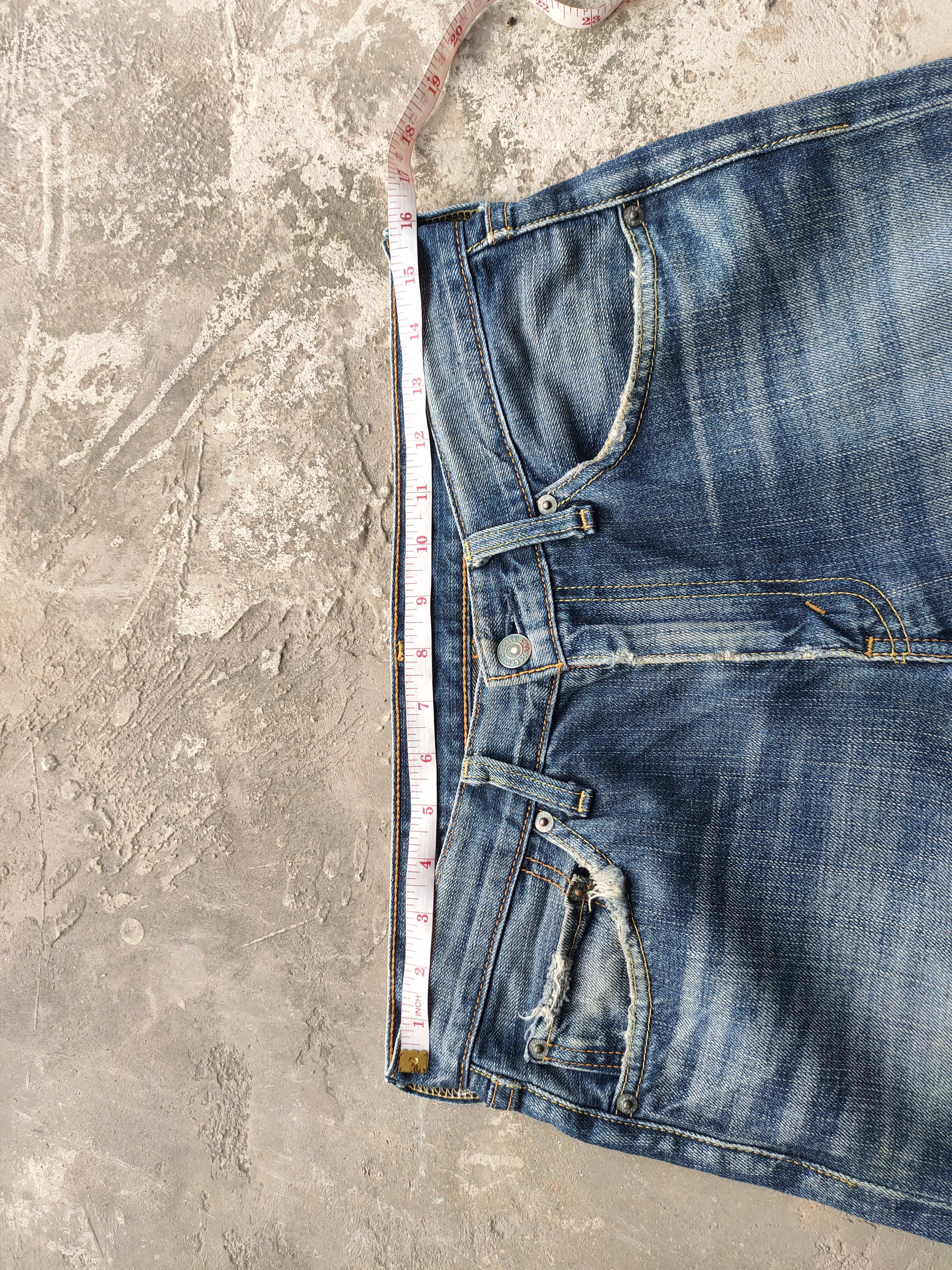 Levi's Vintage Clothing VINTAGE LEVI'S 517 RUSTY FLARE DISTRESSED FADED JEANS PANTS Size US 31 - 6 Thumbnail