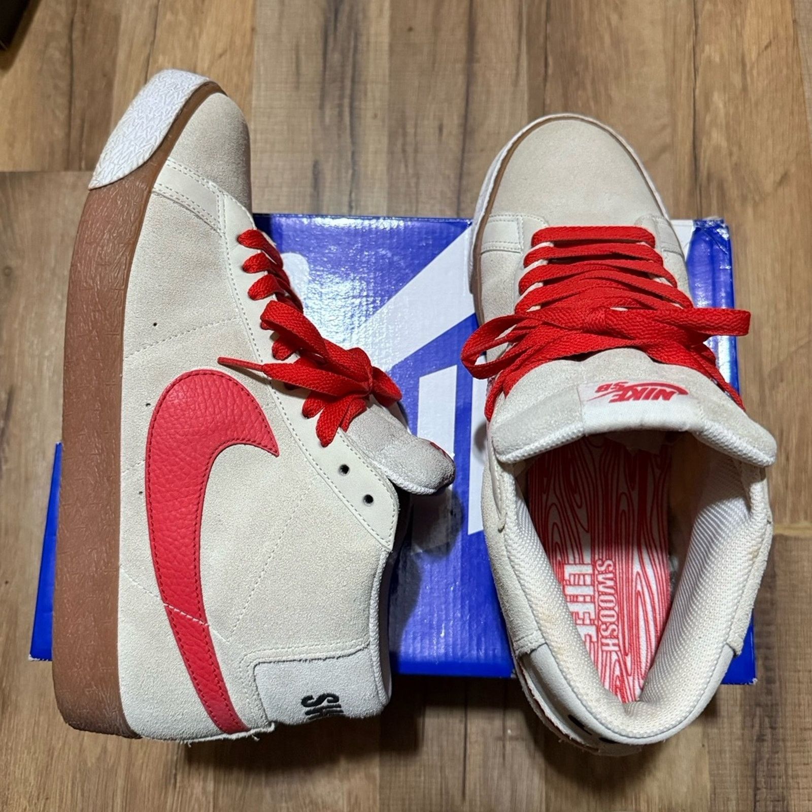 Nike 2009 Nike Blazer Sb Premium Swoosh Life White Hot Red Size US 10.5 / EU 43-44 - 1 Thumbnail