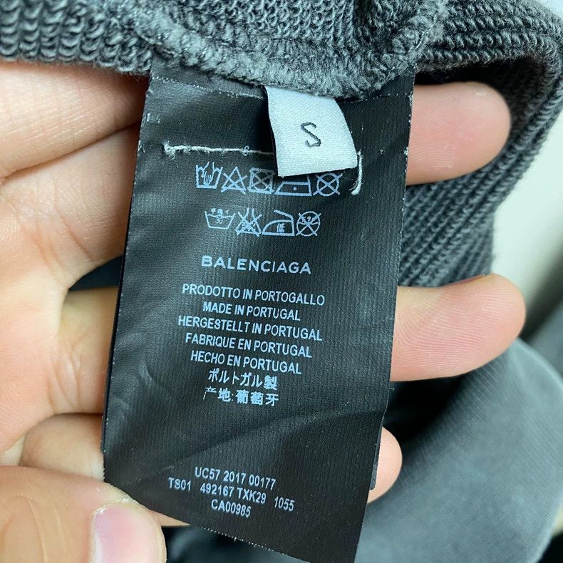 Balenciaga Balenciaga Old back logo hoodie Size US S / EU 44-46 / 1 - 5 Thumbnail