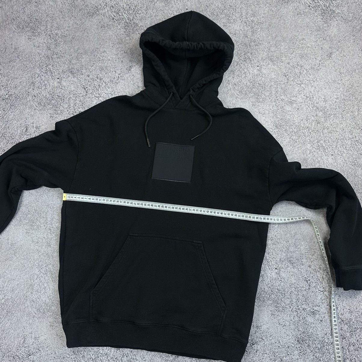 Givenchy Givenchy Black Address Patch Logo Hoodie Size L BMJ07Y30AF Size US L / EU 52-54 / 3 - 10 Thumbnail
