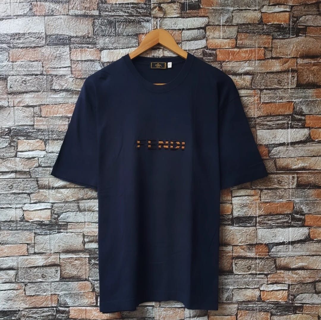 Fendi Vintage Fendi Embroidery Tshirt Size US M / EU 48-50 / 2 - 1 Thumbnail