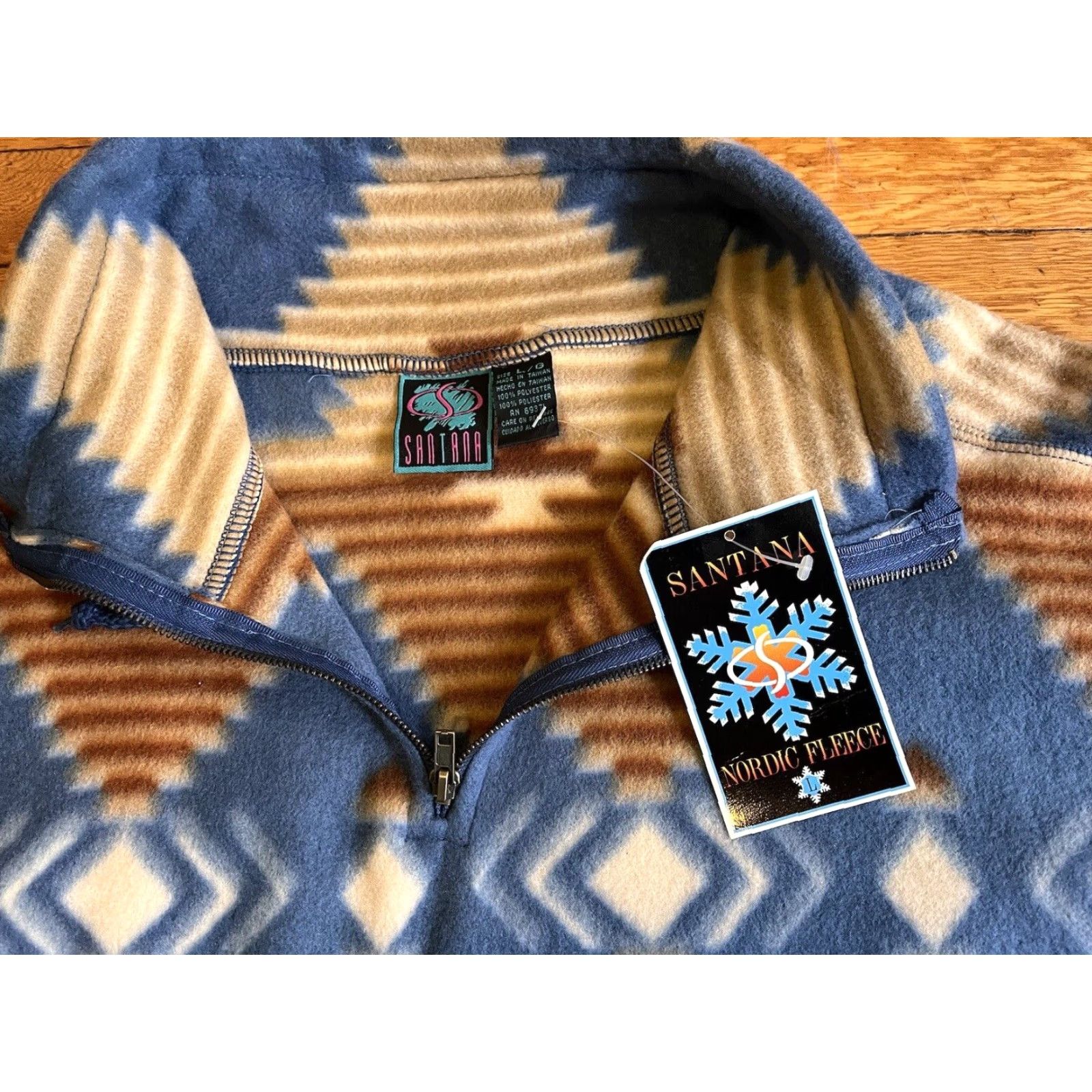 Vintage VINTAGE Santana Nordic Fleece Sweatshirt Men’s Large Blue Beige Aztec 90s Geometric 1/4 Zip Pockets Mock Neck Pullover Long Sleeve Regular Mens Size US L / EU 52-54 / 3 - 4 Thumbnail