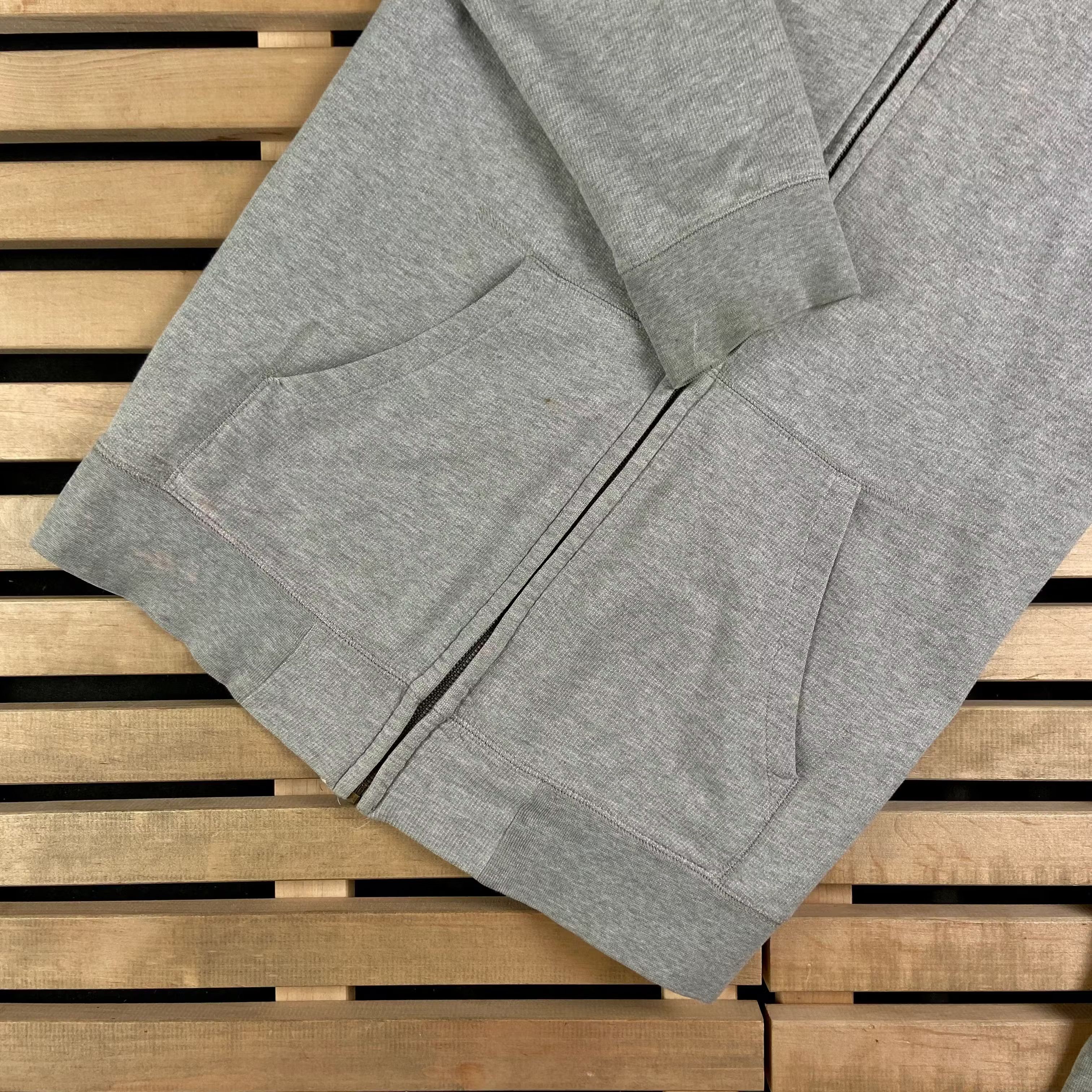 Carhartt × Carhartt Wip × Vintage Mens Hoodies Carhartt Outdoor Wear Vintage Size XL Size US XL / EU 56 / 4 - 3 Thumbnail