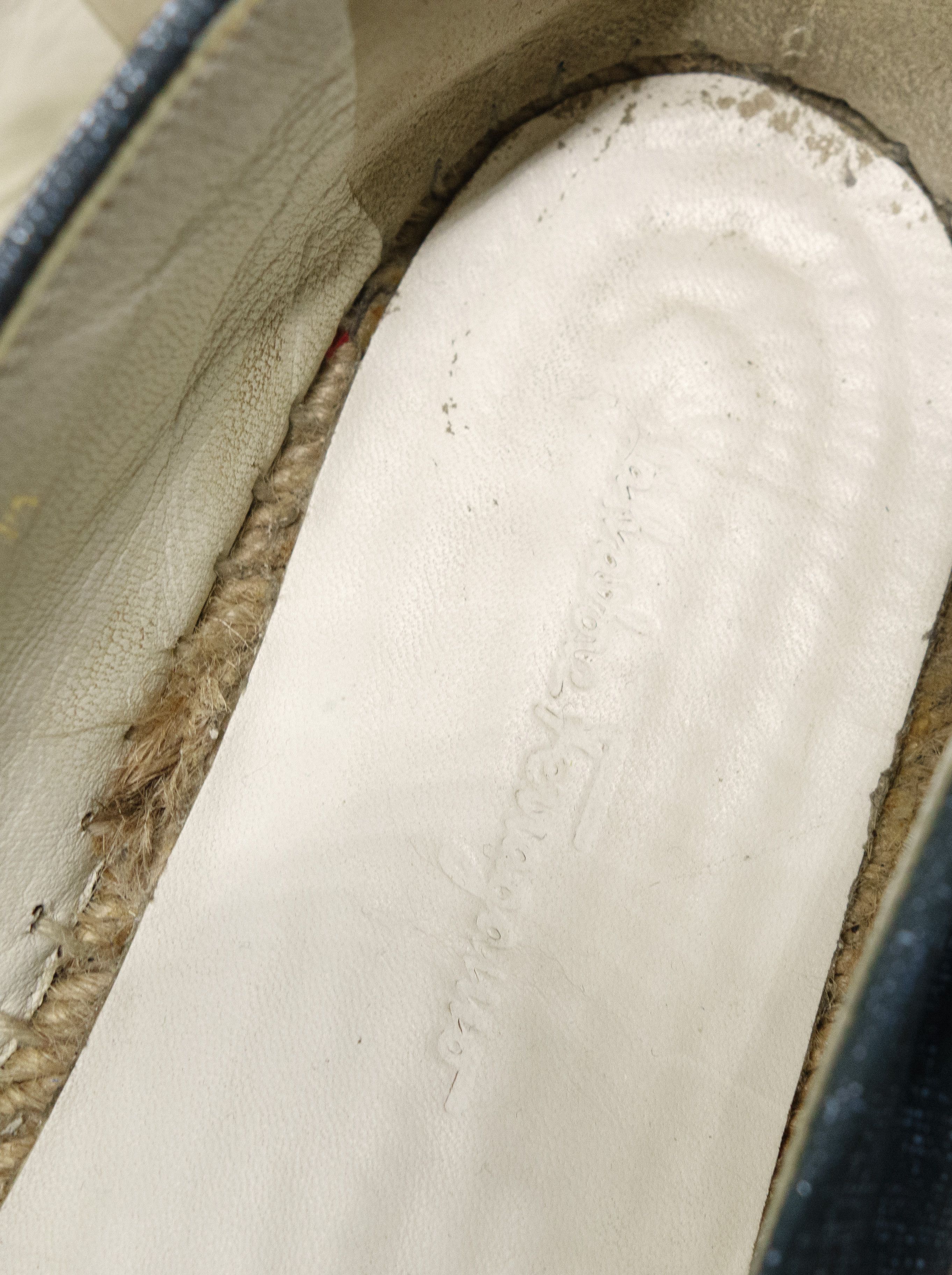 Salvatore Ferragamo Vara Bow Espadrille Denim Flats Size US 7 / IT 37 - 12 Thumbnail