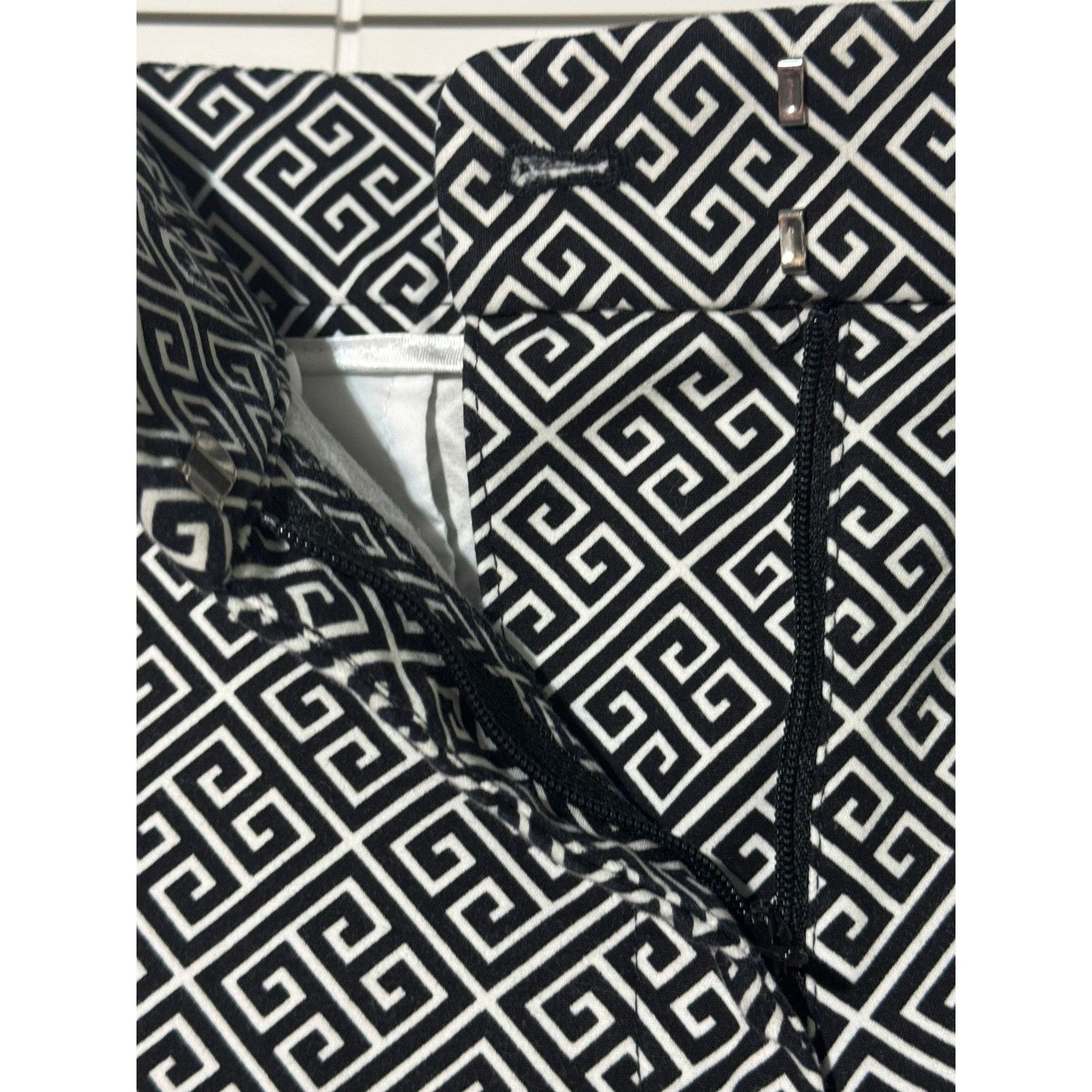 White House Black Market White House Black Market Modern Cropped Pants 14R Size 36" / US 14 / IT 50 - 5 Thumbnail