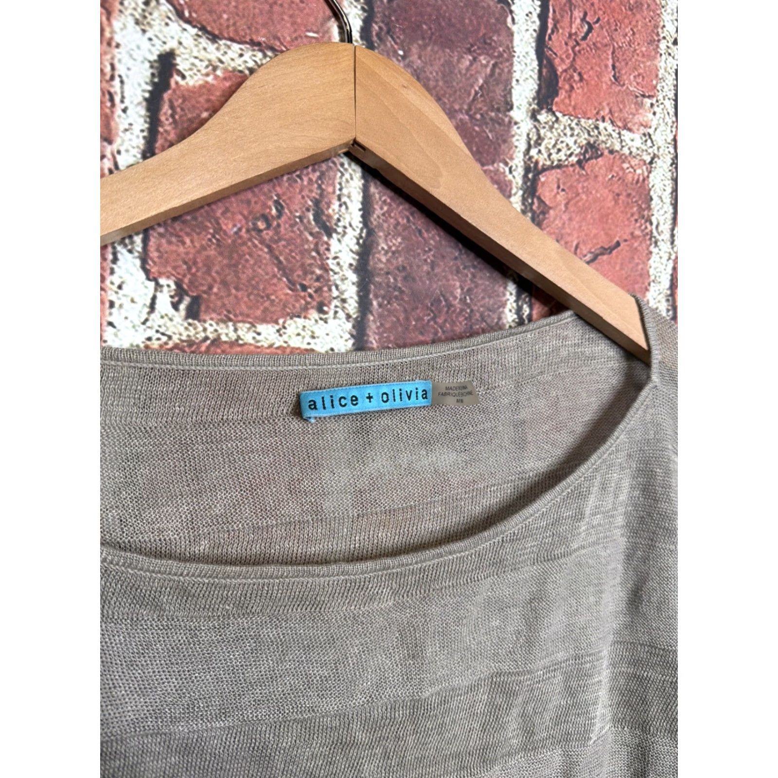 Alice + Olivia Alice + Olivia Womens Short Sleeve Linen Knit Top Blouse Medium Size M / US 6-8 / IT 42-44 - 2 Thumbnail