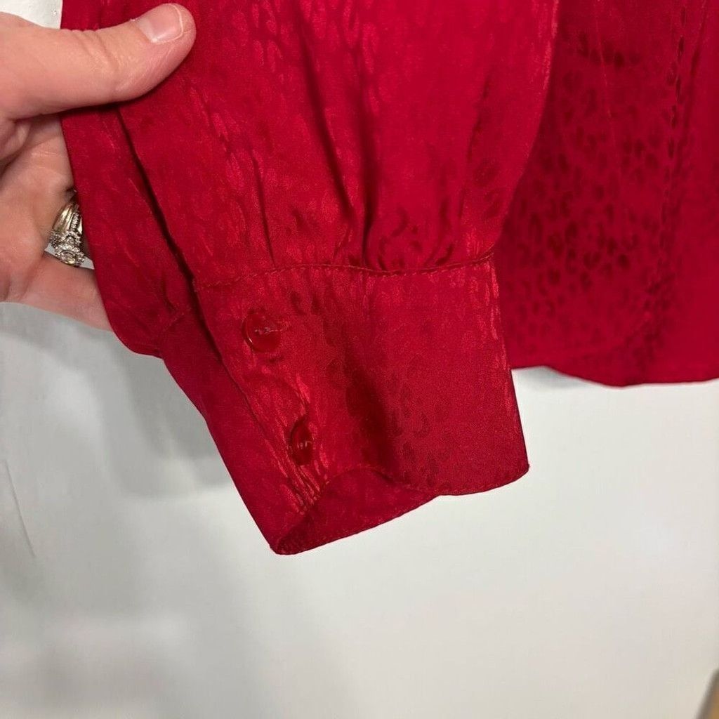 Torrid Torrid Red Animal Print Jacquard Tie Neck Button Up Blouse Size L / US 10 / IT 46 - 2 Thumbnail