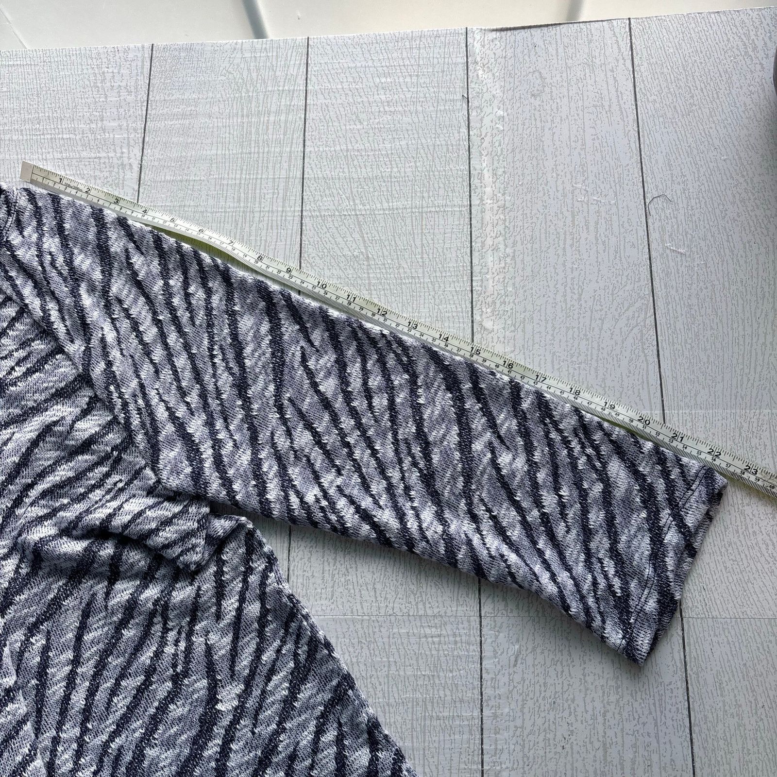Gloria Vanderbilt Gloria Vanderbilt Navy Blue Gray & White Knit Sweater Size L Size L / US 10 / IT 46 - 8 Thumbnail