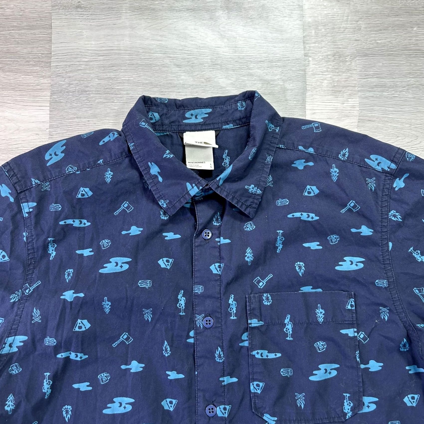 The North Face The North Face Shirt Mens Large Blue Camping Short Sleeve Button Up Outdoor Size US L / EU 52-54 / 3 - 3 Thumbnail