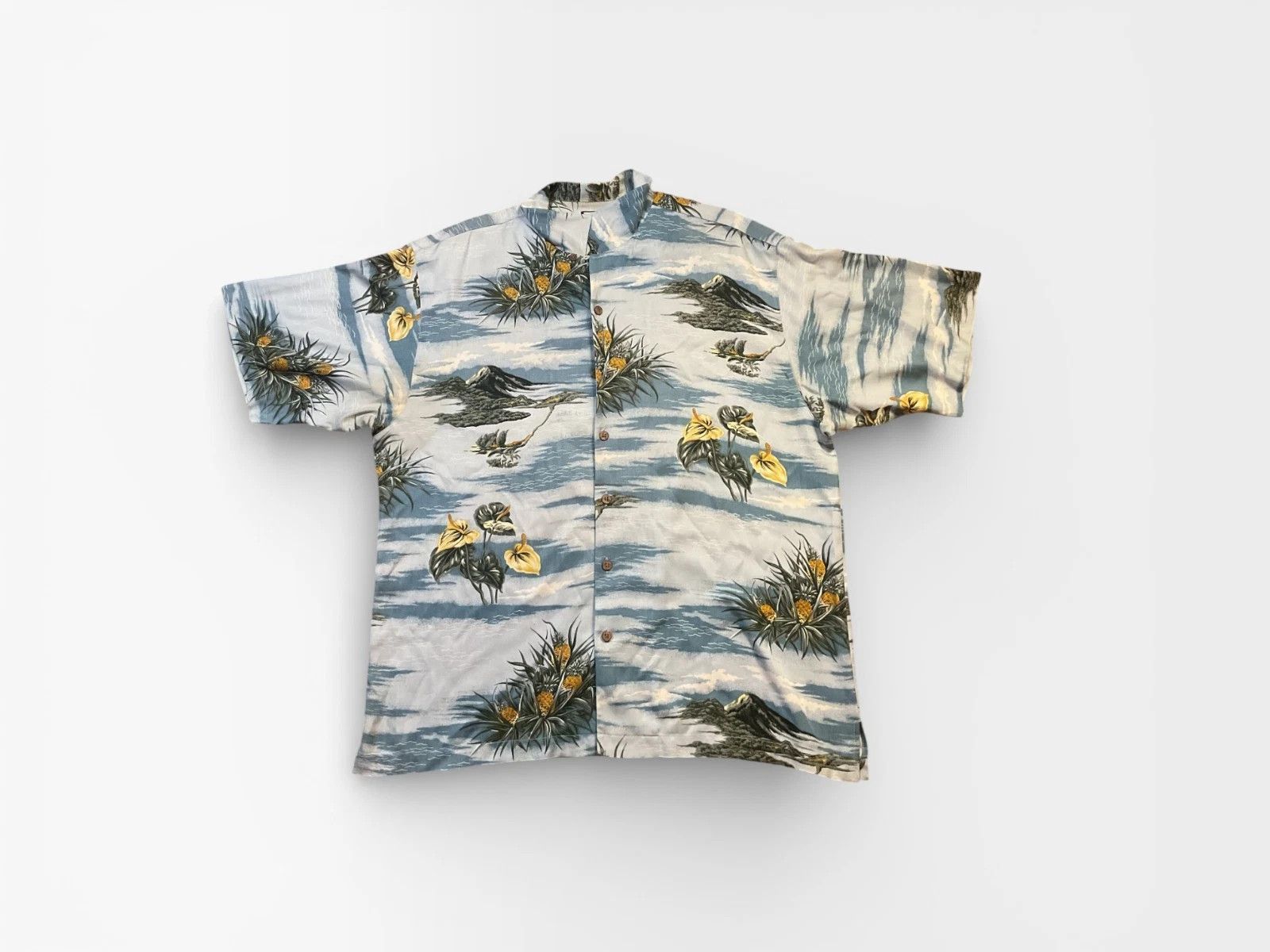Tommy Bahama Tommy Bahama Hawaiian Silk Shirt Mens XL Blue Floral Pineapp Size US XL / EU 56 / 4 - 1 Thumbnail