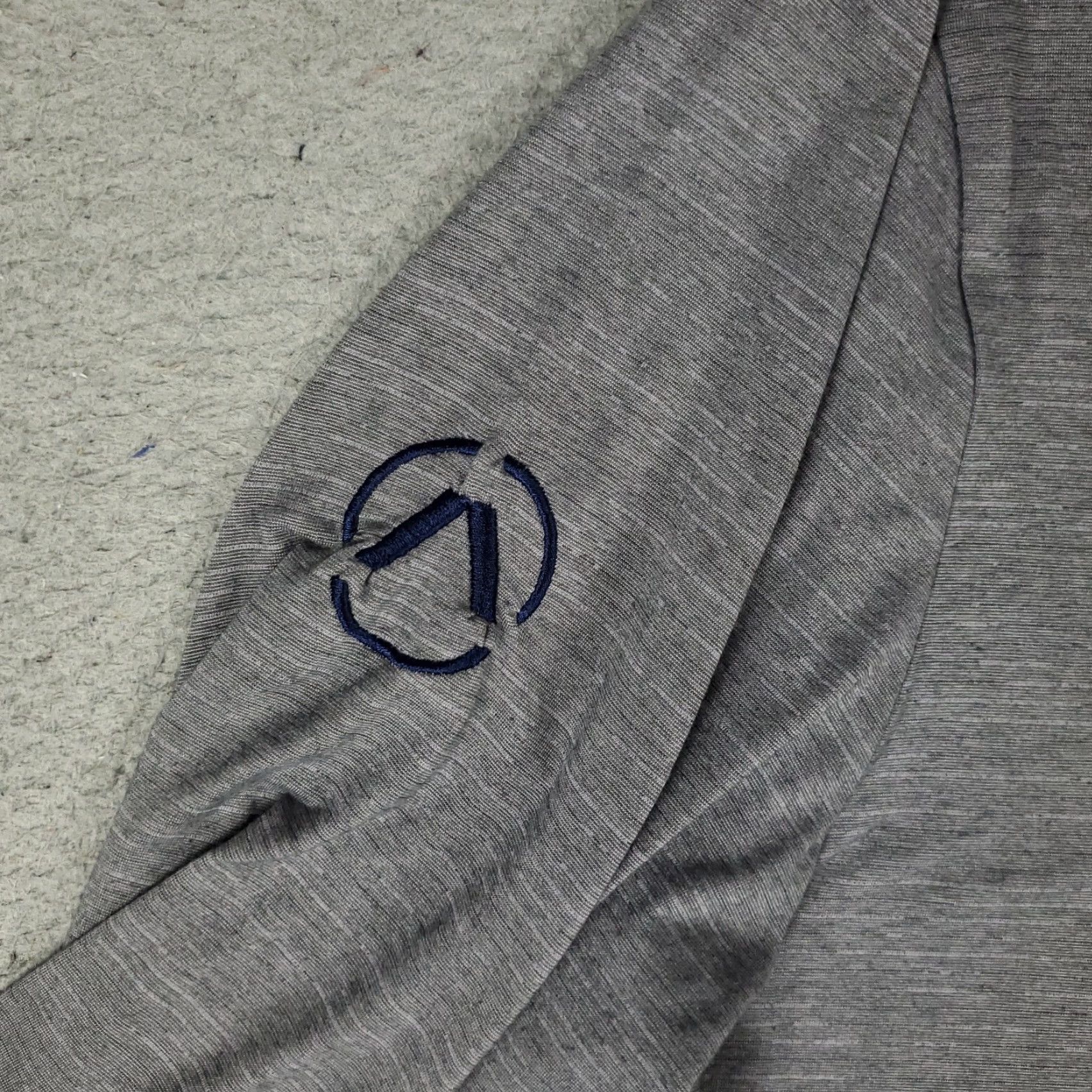 TravisMathew Travis Mathew Shirt Mens L Gray 1/4 Zip Pullover Long Sleeve Golf Activewear Casual Travel Size US L / EU 52-54 / 3 - 5 Thumbnail
