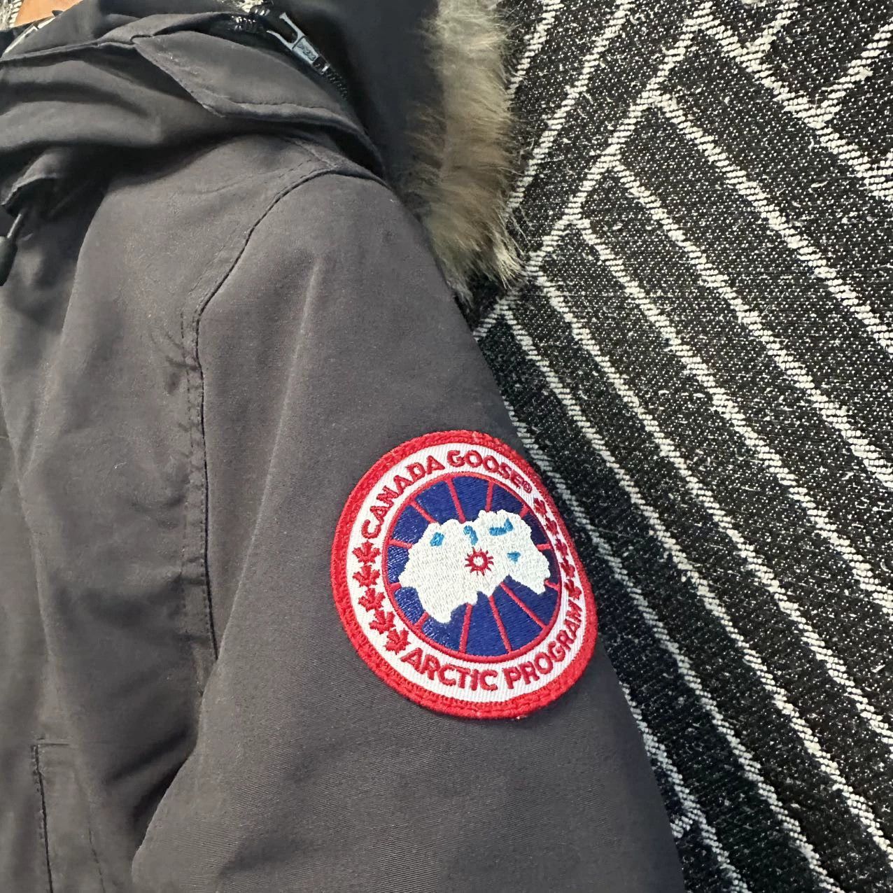 Canada Goose Canada Goose Trillium Navy Blue S New with tags Size S / US 4 / IT 40 - 4 Thumbnail
