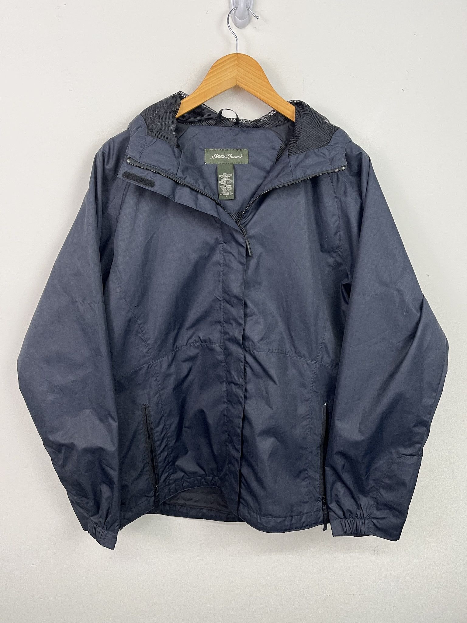Eddie Bauer × Vintage Vintage Mens Light Jacket Eddie Bauer Navy Windbreaker Size L Size US L / EU 52-54 / 3 - 1 Thumbnail