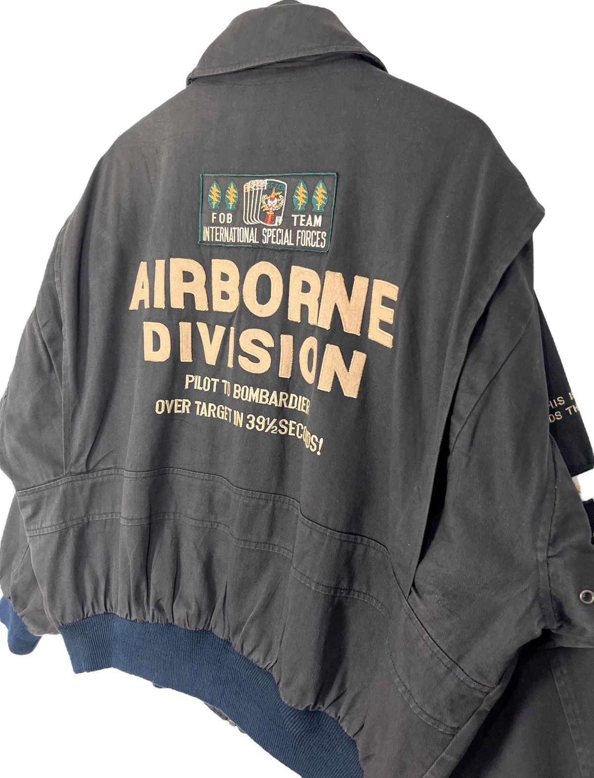 Vintage Vintage US Airborne Division Bomber Jacket Size US L / EU 52-54 / 3 - 12 Thumbnail