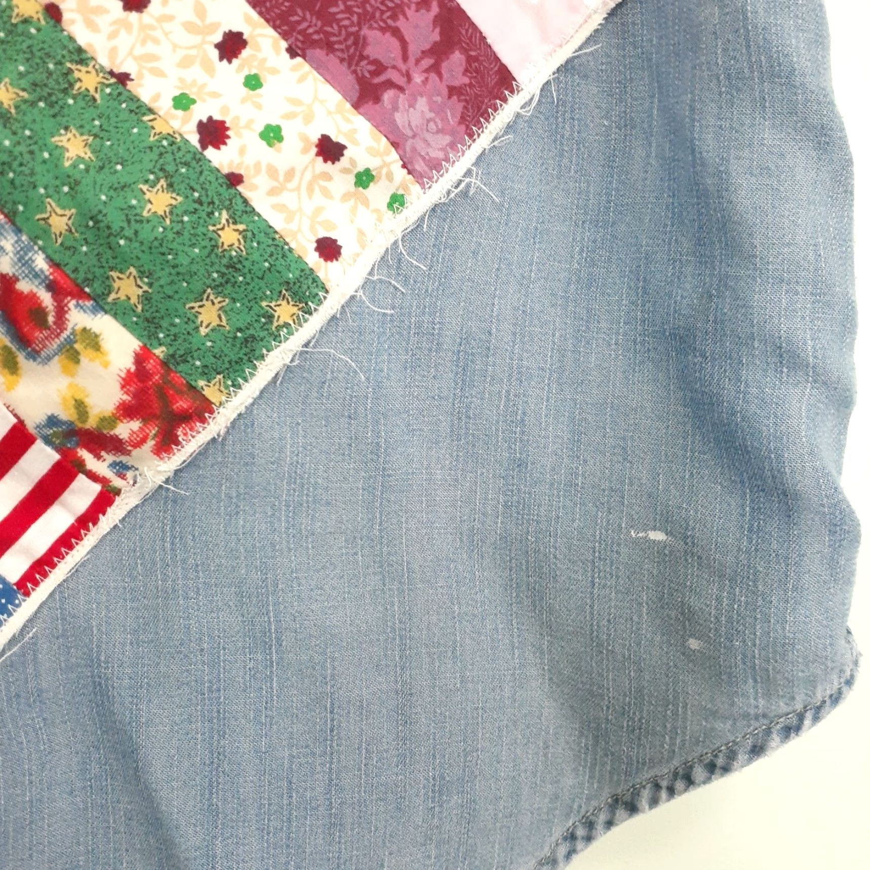 American Eagle Outfitters VINTAGE Chambray Cut Off Shirt Vest Quilt Patches Pearl Snap Paint Splatter L Size L / US 10 / IT 46 - 7 Thumbnail