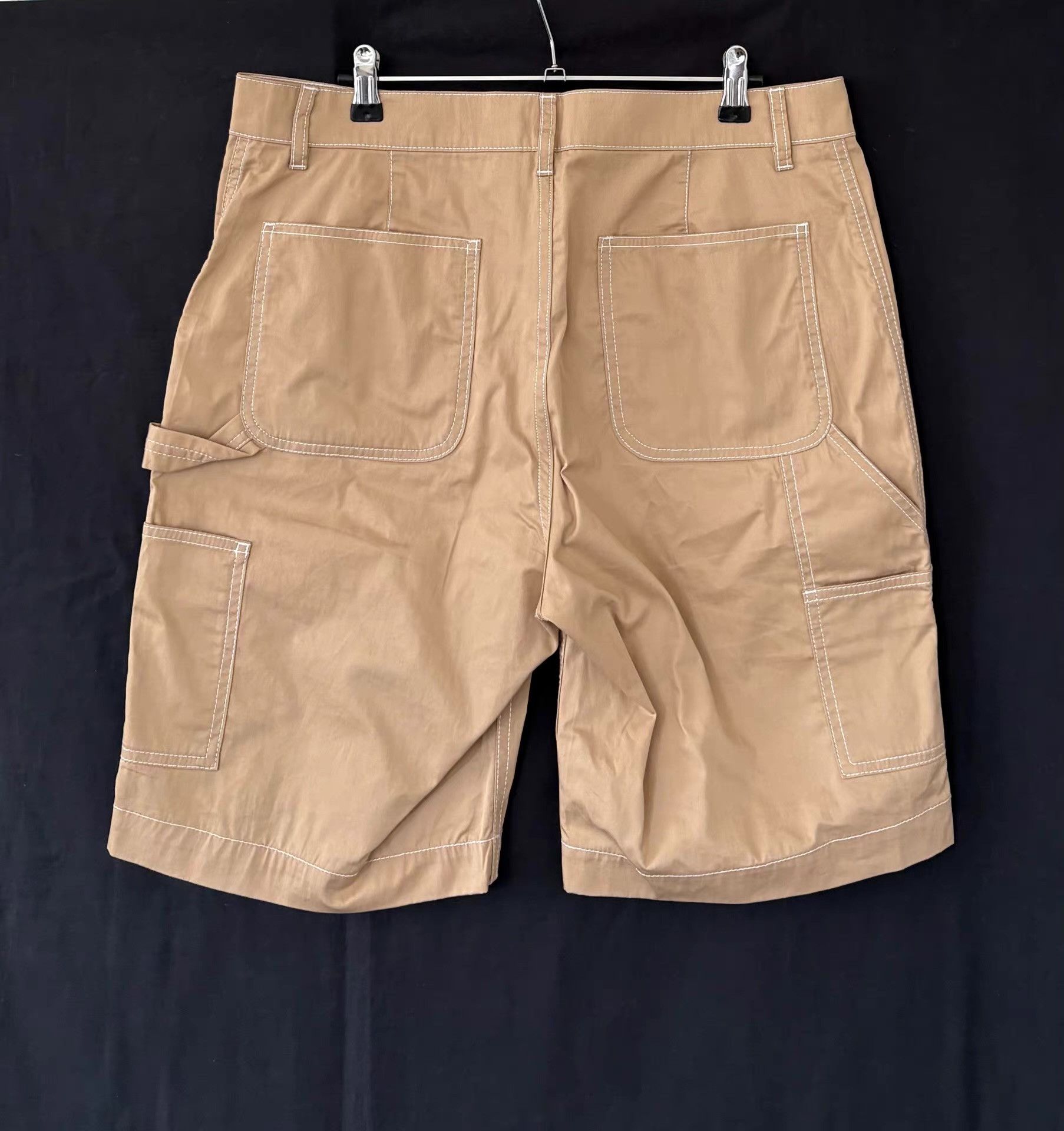 Maison Kitsune Maison Kitsuné Men's Khaki Cargo Shorts Ｑ21 Size US 34 / EU 50 - 2 Thumbnail