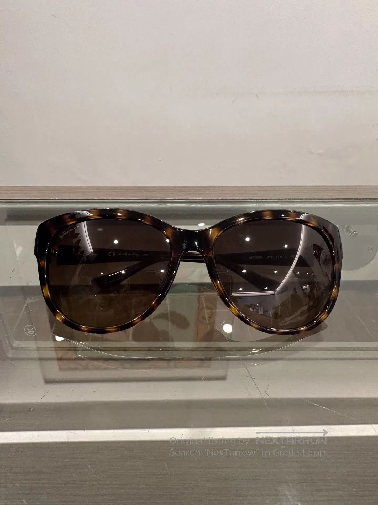 Salvatore Ferragamo Ferragamo Amber Side Metal Logo Sunglasses. Size ONE SIZE - 2 Thumbnail