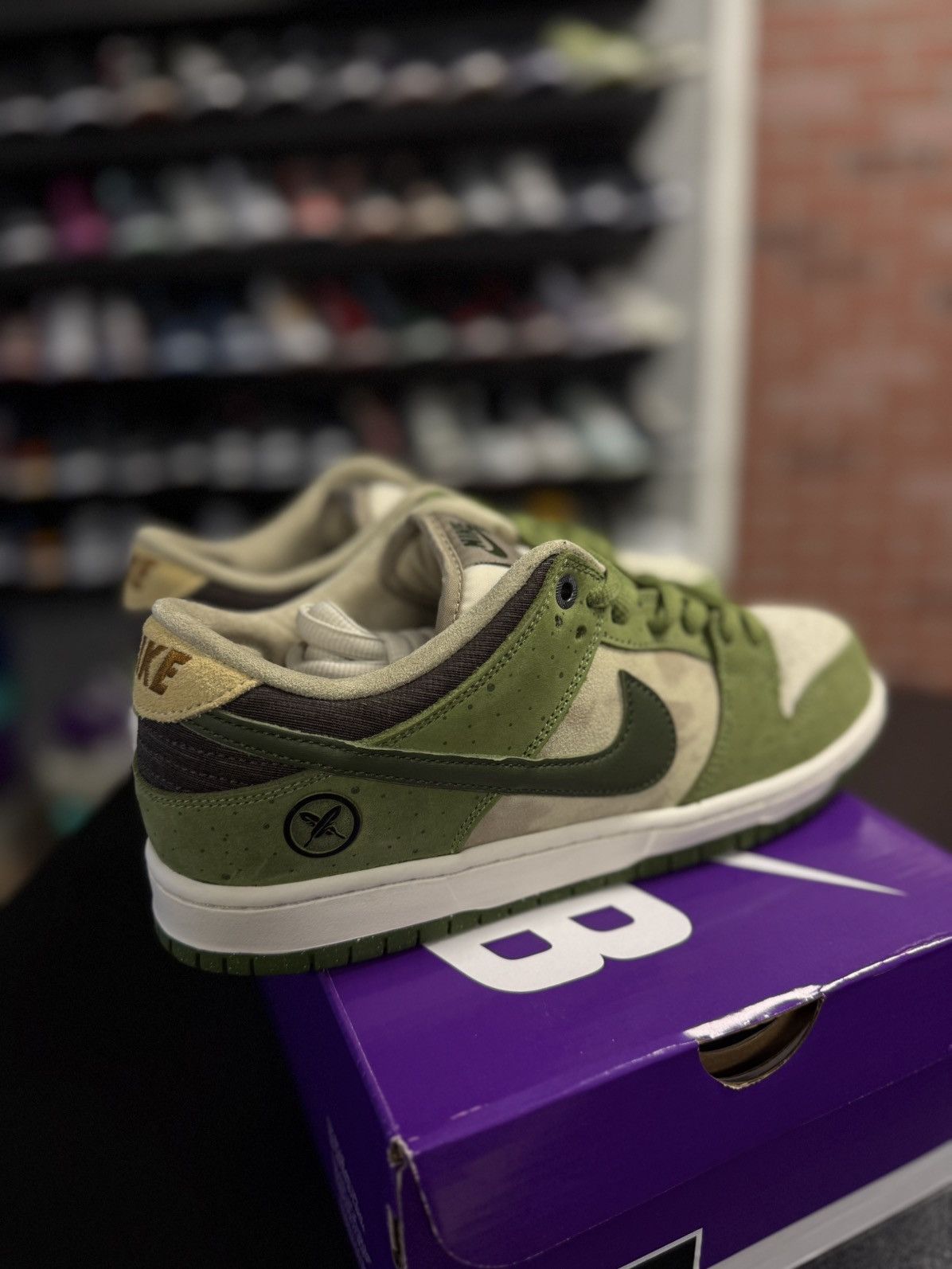 Nike Nike Dunk Low Yuto Horigome Matcha Size 8.5 (NEW) Size US 8.5 / EU 41-42 - 2 Thumbnail