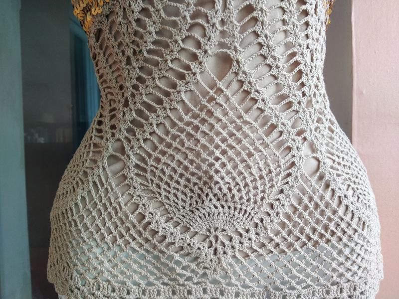 Other Archival womens crochet tank top with gold sequins sz M Bay Size M / US 6-8 / IT 42-44 - 3 Thumbnail