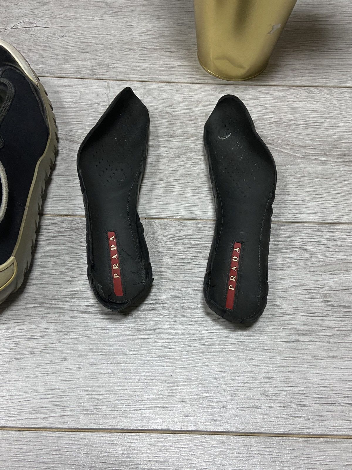 Prada Prada rare archive vintage sneakers Size US 10.5 / EU 43-44 - 15 Thumbnail