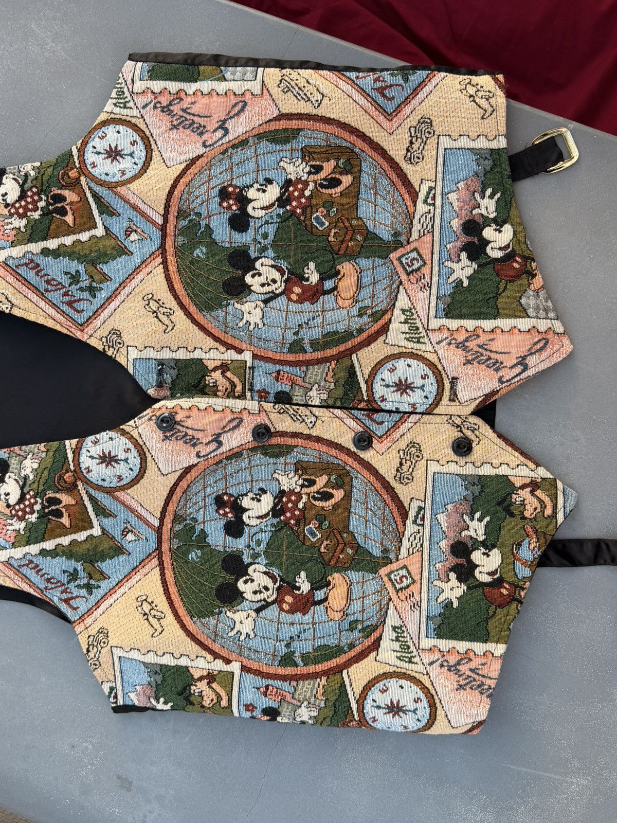 Mickey Mouse Vintage MickeyInc Tapestry Vest USA DisneyParks Exclusive Size US M / EU 48-50 / 2 - 5 Thumbnail