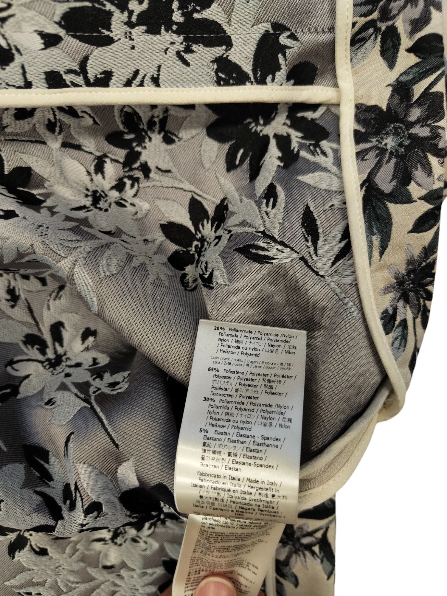 Fendi Beige And Black Floral Print Zip Up Jacket Size XS / US 0-2 / IT 36-38 - 9 Thumbnail