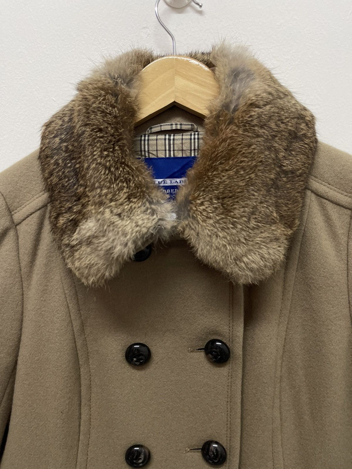 Burberry Vintage BLUE LABEL BURBERRY FAUX FUR WOOL COAT Size XS / US 0-2 / IT 36-38 - 3 Thumbnail