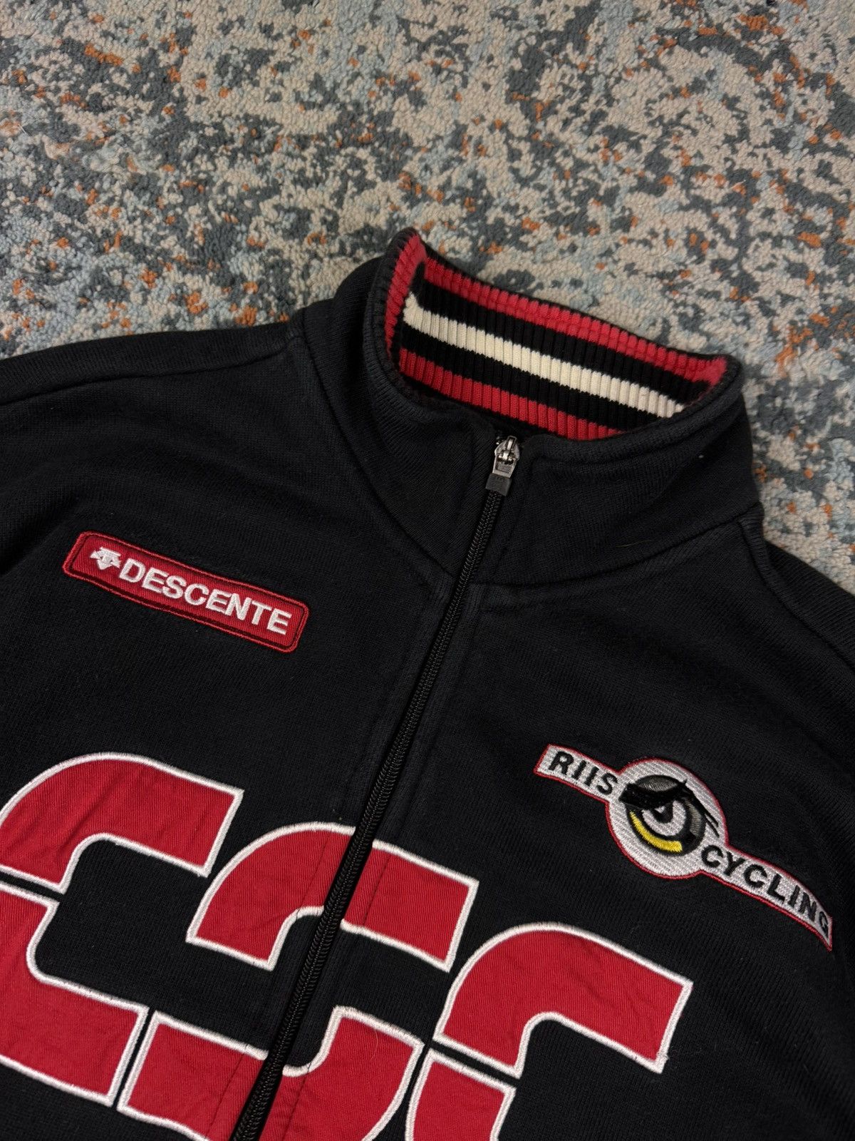 Descente Vintage Y2K Descente CSC Riis cycling racing zip sweatshirt Size US S / EU 44-46 / 1 - 6 Thumbnail