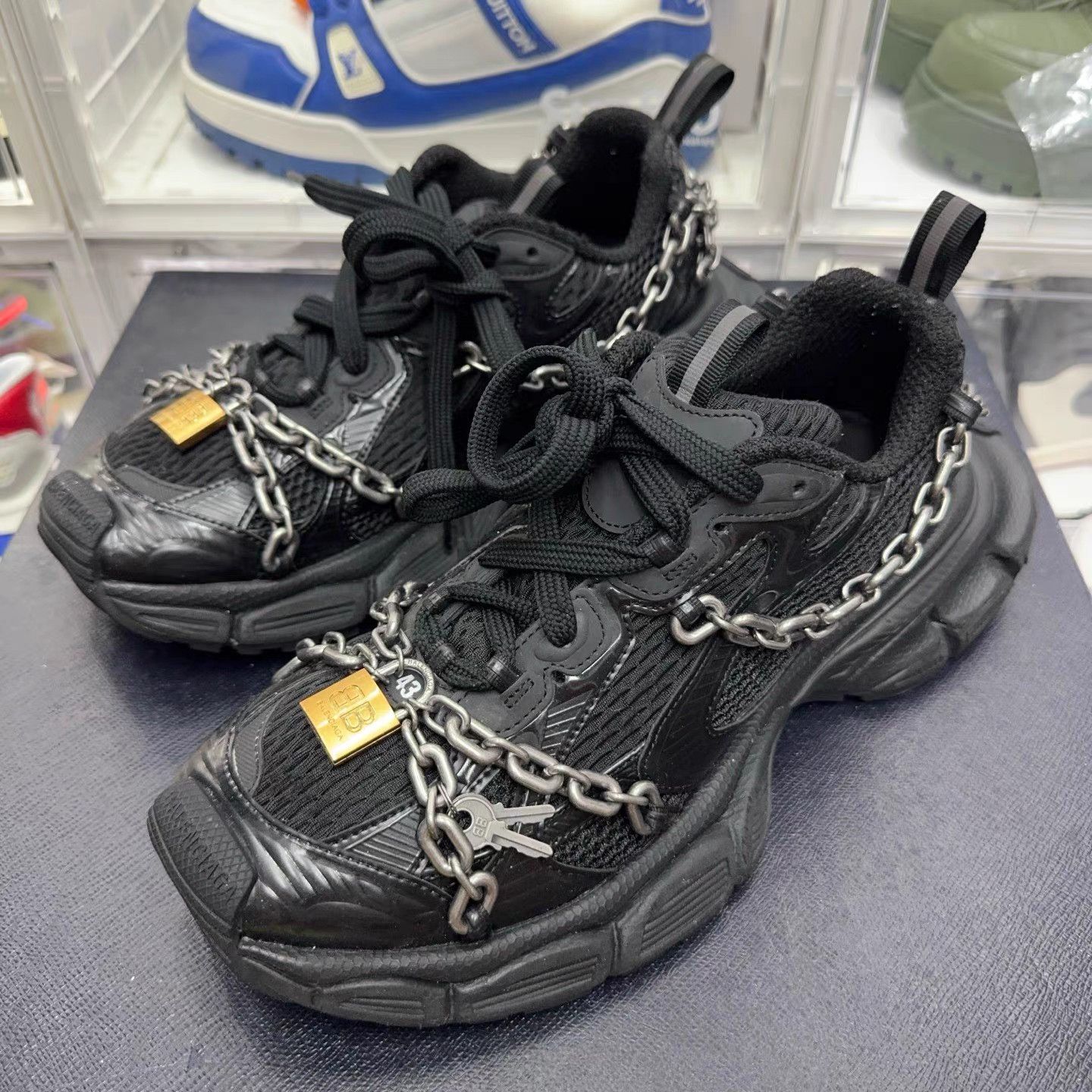 Balenciaga 3XL Chain & Lock Decor Low-Top Sneakers