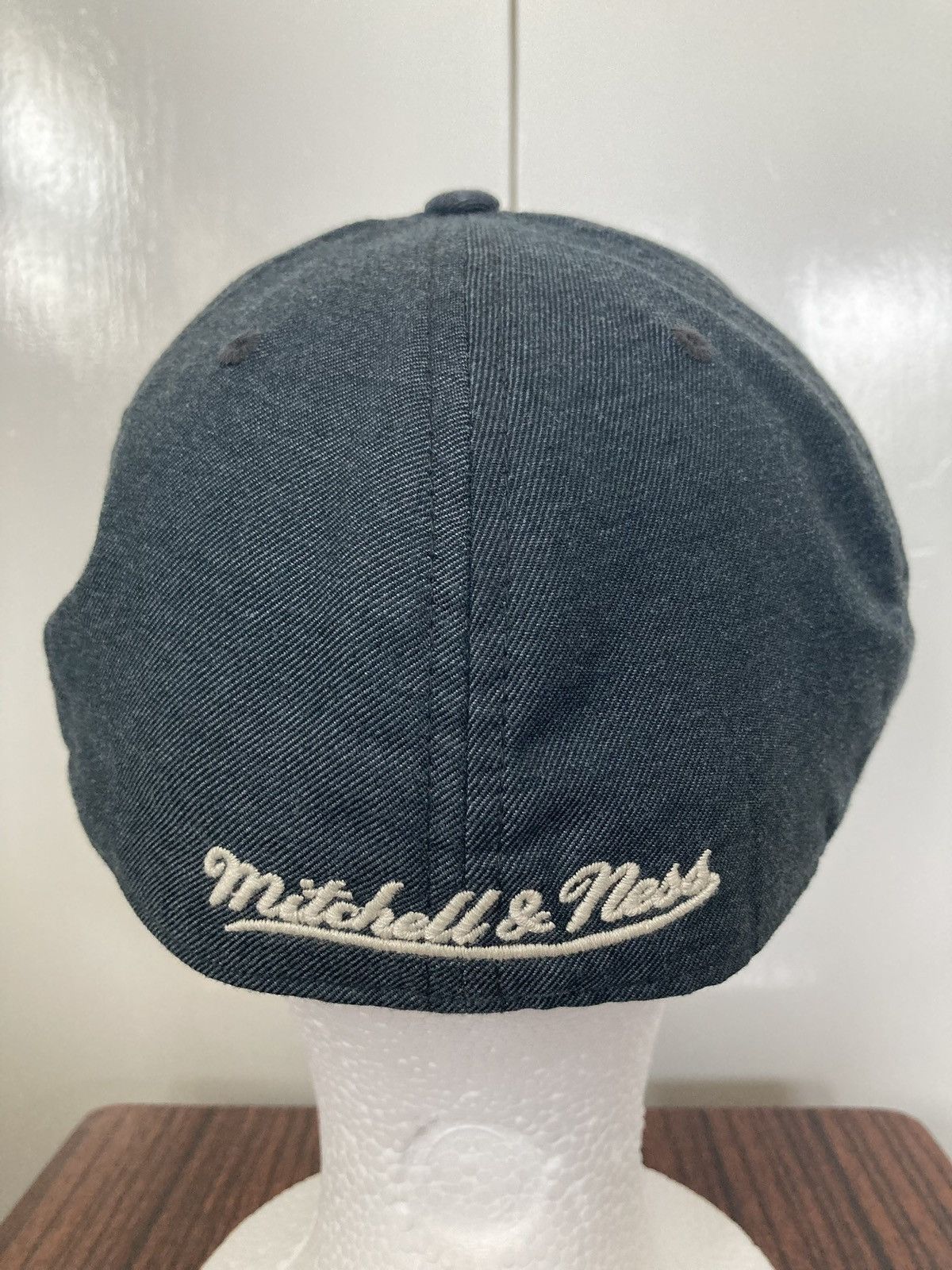 Mitchell & Ness LOS ANGELES LAKERS MITCHELL & NESS HAT CAP NBA BASKETBALL Size ONE SIZE - 6 Thumbnail