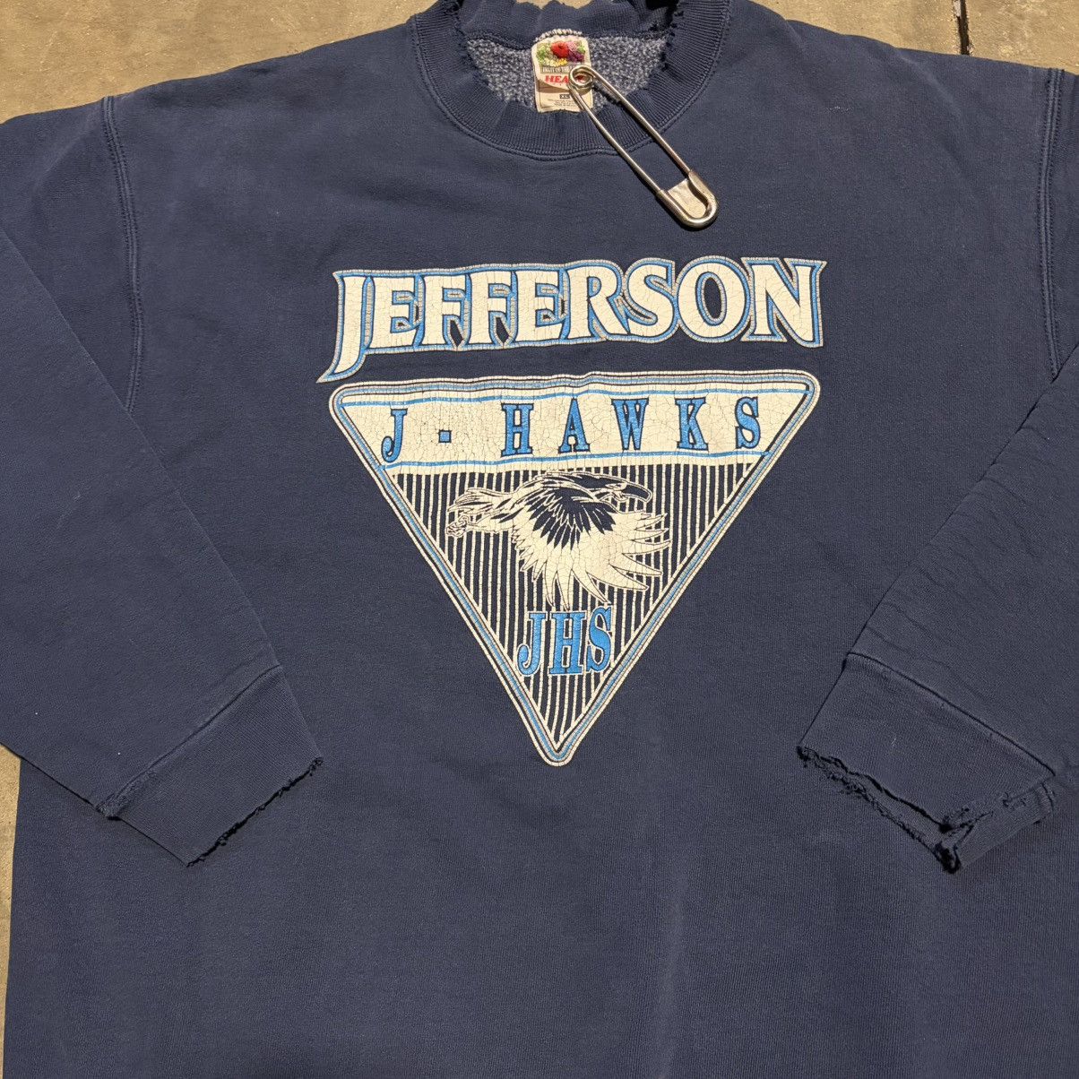 Fruit Of The Loom Vintage 90s Jefferson J Hawks Crewneck Sweatshirt Faded USA Size US XL / EU 56 / 4 - 5 Thumbnail