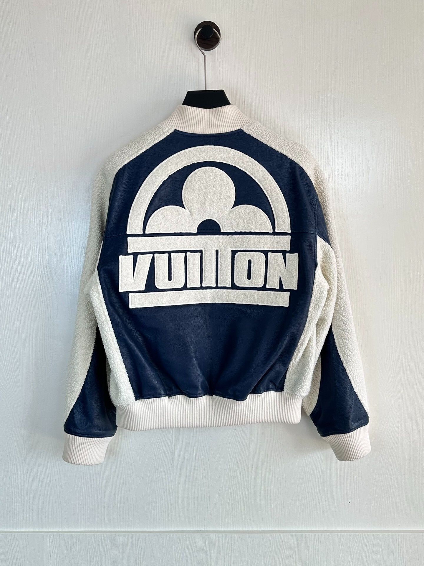 Louis Vuitton Louis Vuitton Blue White Patchwork Baseball Jacket Size US XXS / EU 40 - 1 Thumbnail