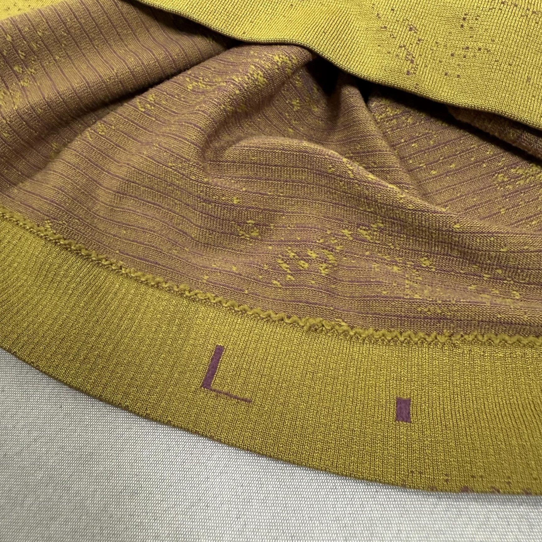 Lululemon Lululemon Shirt Mens Large Yellow Metal Vent Tech Seamless Athletic Running Camo Size US L / EU 52-54 / 3 - 6 Thumbnail