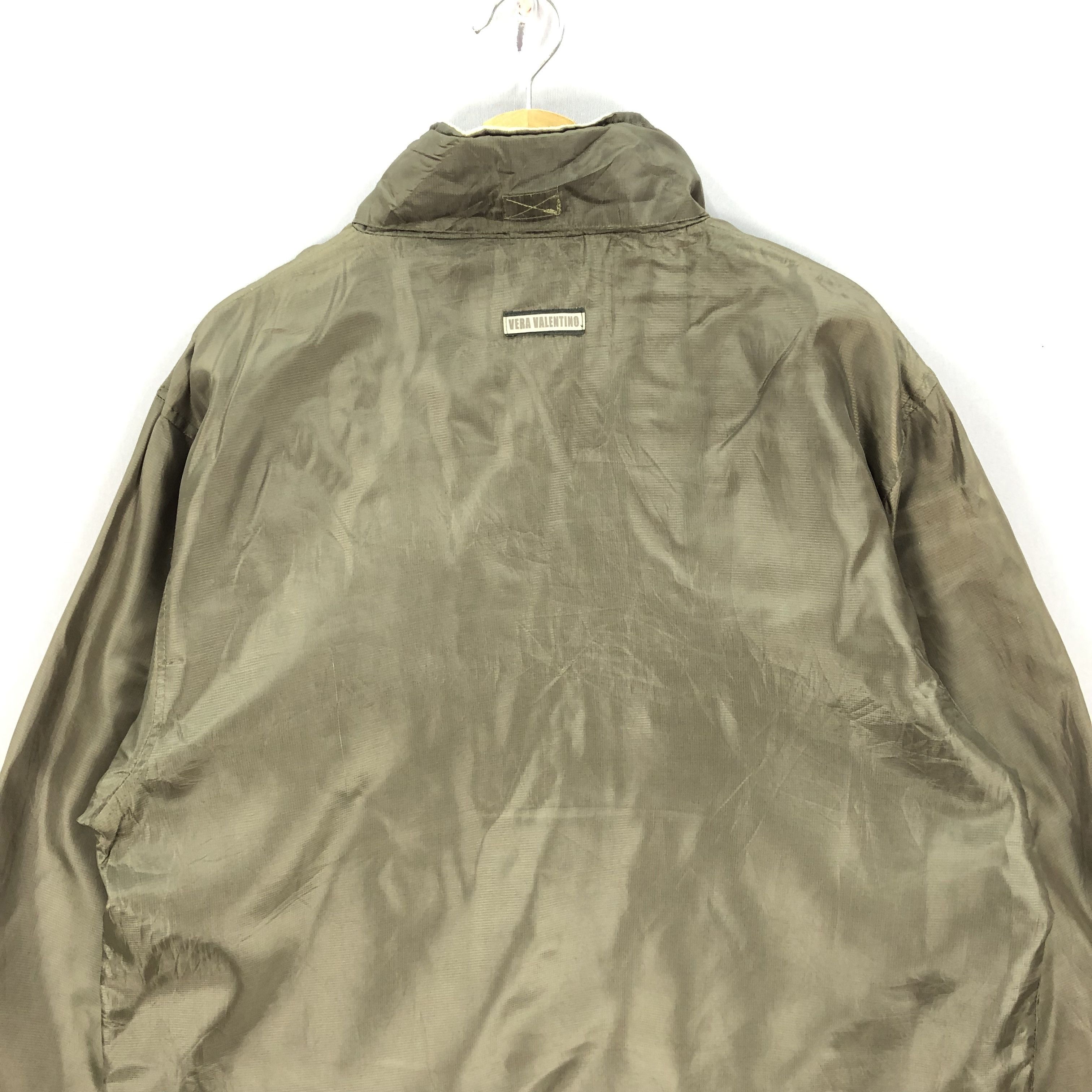 Japanese Brand × Vintage Vintage Vera Valentino Zipper Windbreaker Nylon Jacket Size US L / EU 52-54 / 3 - 4 Thumbnail