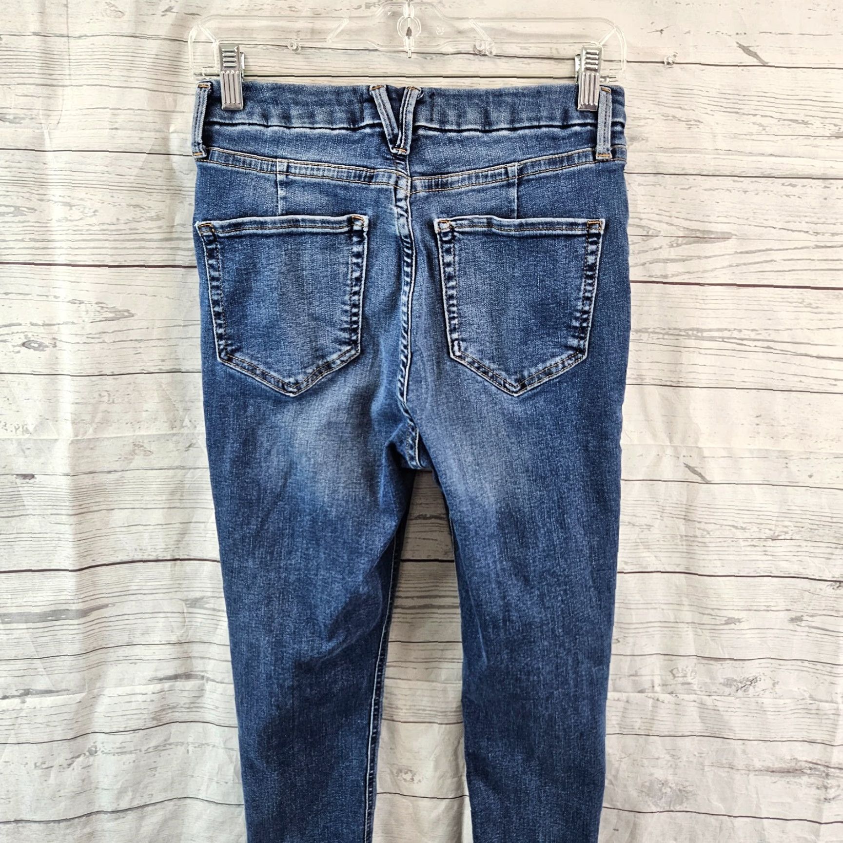 Vintage We The Free Krissy Skinny Jeans Sz 29 Blue Mid Rise Medium Wash Womens Denim Jeans Size 29" - 4 Thumbnail