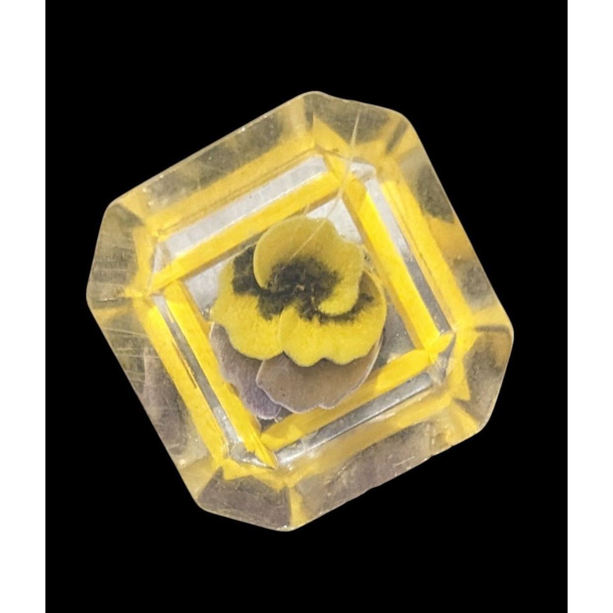 Other Vintage Floral Lucite 3D Encased Pansy Brooch Size ONE SIZE - 2 Thumbnail