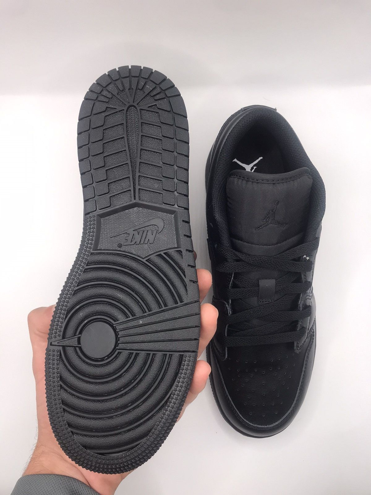 Jordan Brand Jordan 1 Low “Full Black” Size US 9 / IT 39 - 5 Thumbnail