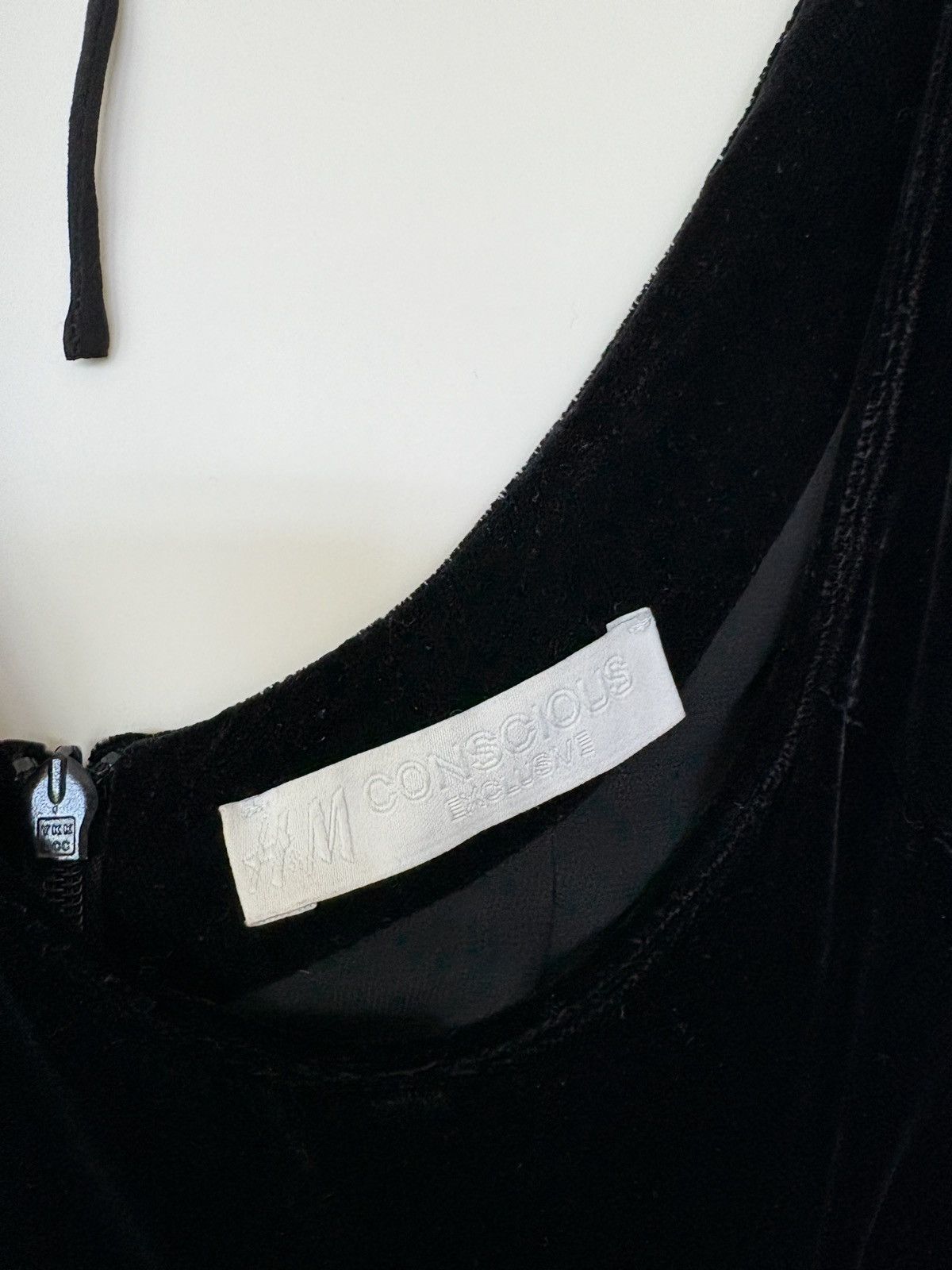 H&M Rare H&M conscious velvet ballon sleeves dress Size S / US 4 / IT 40 - 6 Thumbnail