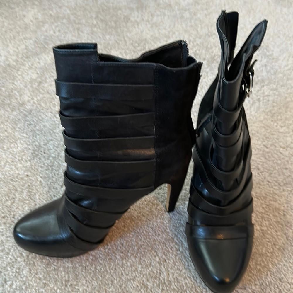 Designer Sam Edelman Strappy Black Leather Platform Ankle Boots 10 Size US 10 / IT 40 - 2 Thumbnail