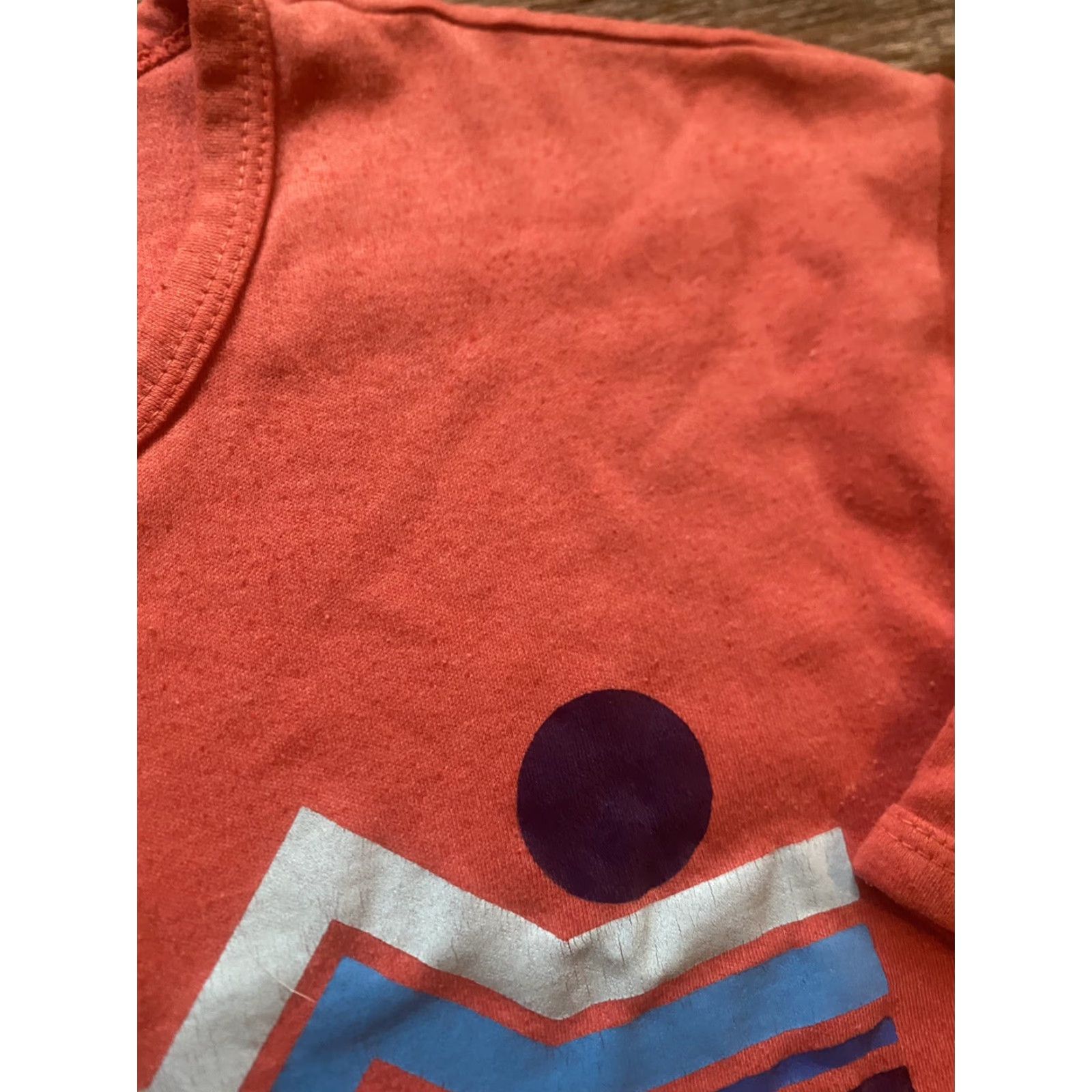 Vintage VINTAGE Mens Large Ixtapa Zihuatanejo Tourist T-shirt Red Short Sleeve ’82 as is Size US L / EU 52-54 / 3 - 5 Thumbnail