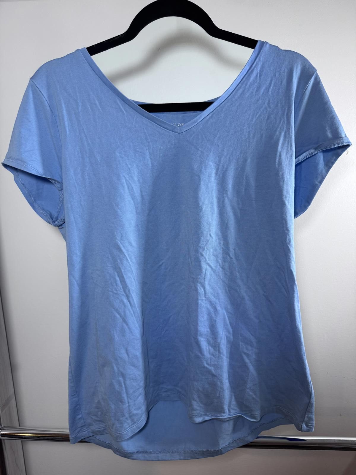 Ann Taylor Ann Taylor Light Blue V-Neck T-Shirt Size M Size XL / US 12-14 / IT 48-50 - 1 Thumbnail
