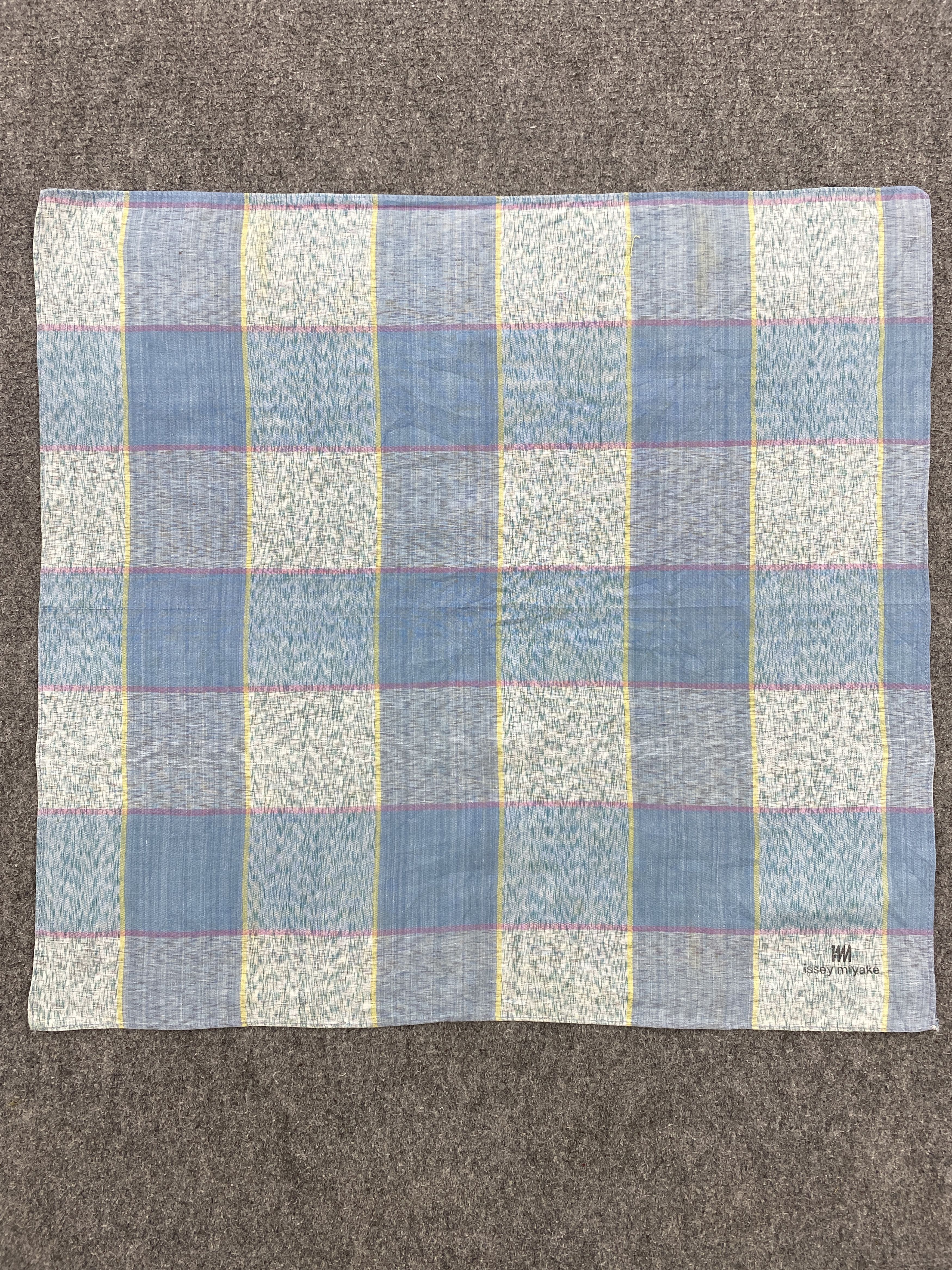Issey Miyake Vintage Issey Miyake Handkerchief / Neckerchief HKC0808 Size ONE SIZE - 4 Thumbnail
