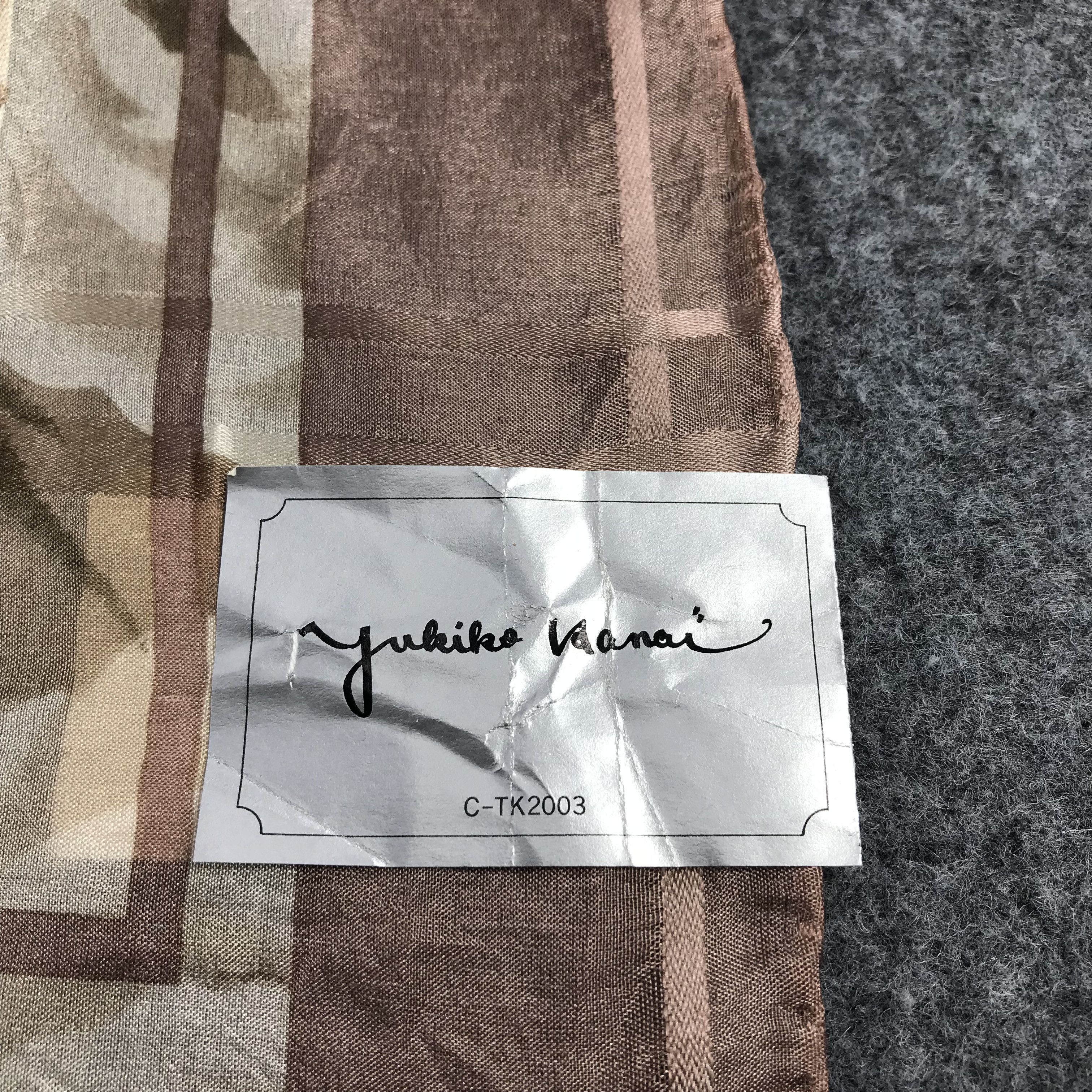 Japanese Brand Yukiko Hanai Floral Silk Scarf M117 Size ONE SIZE - 4 Thumbnail